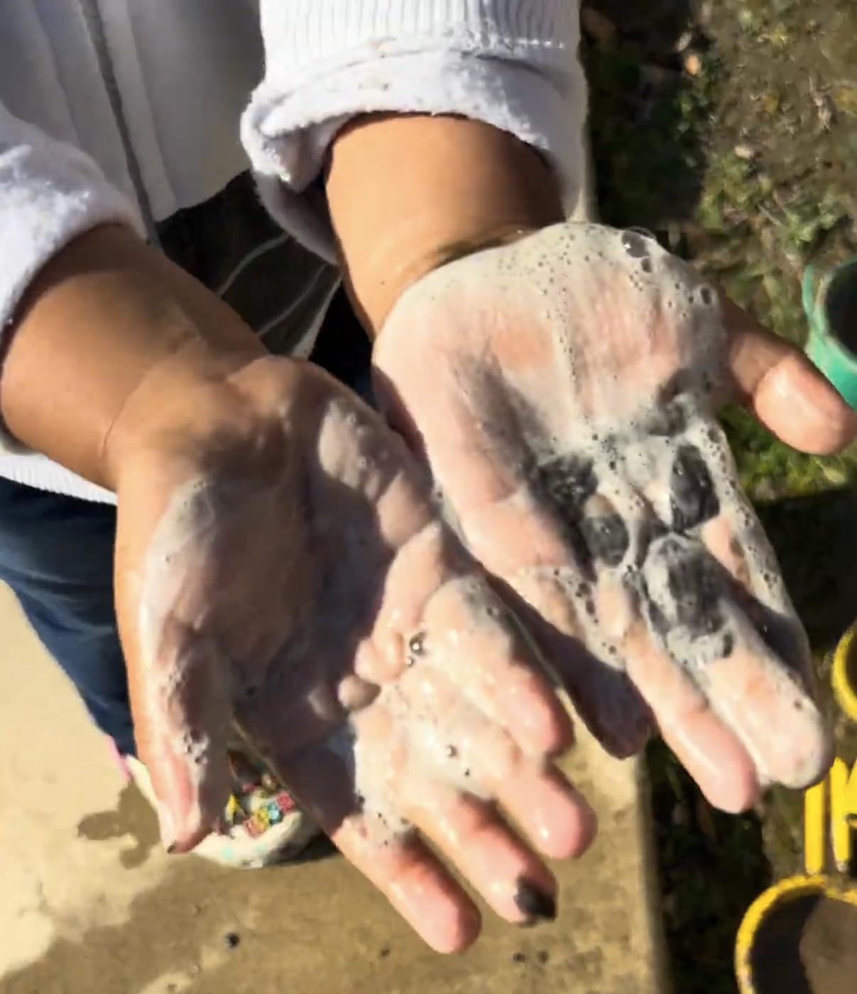 PureHands Paper Hand Soap (100 Biodegradable Dissolving Sheets) – Travel & Eco Friendly. Sleek, durable, and reusable tin for on-the-go cleanliness. Perfect for travel, work, and outdoor adventures!