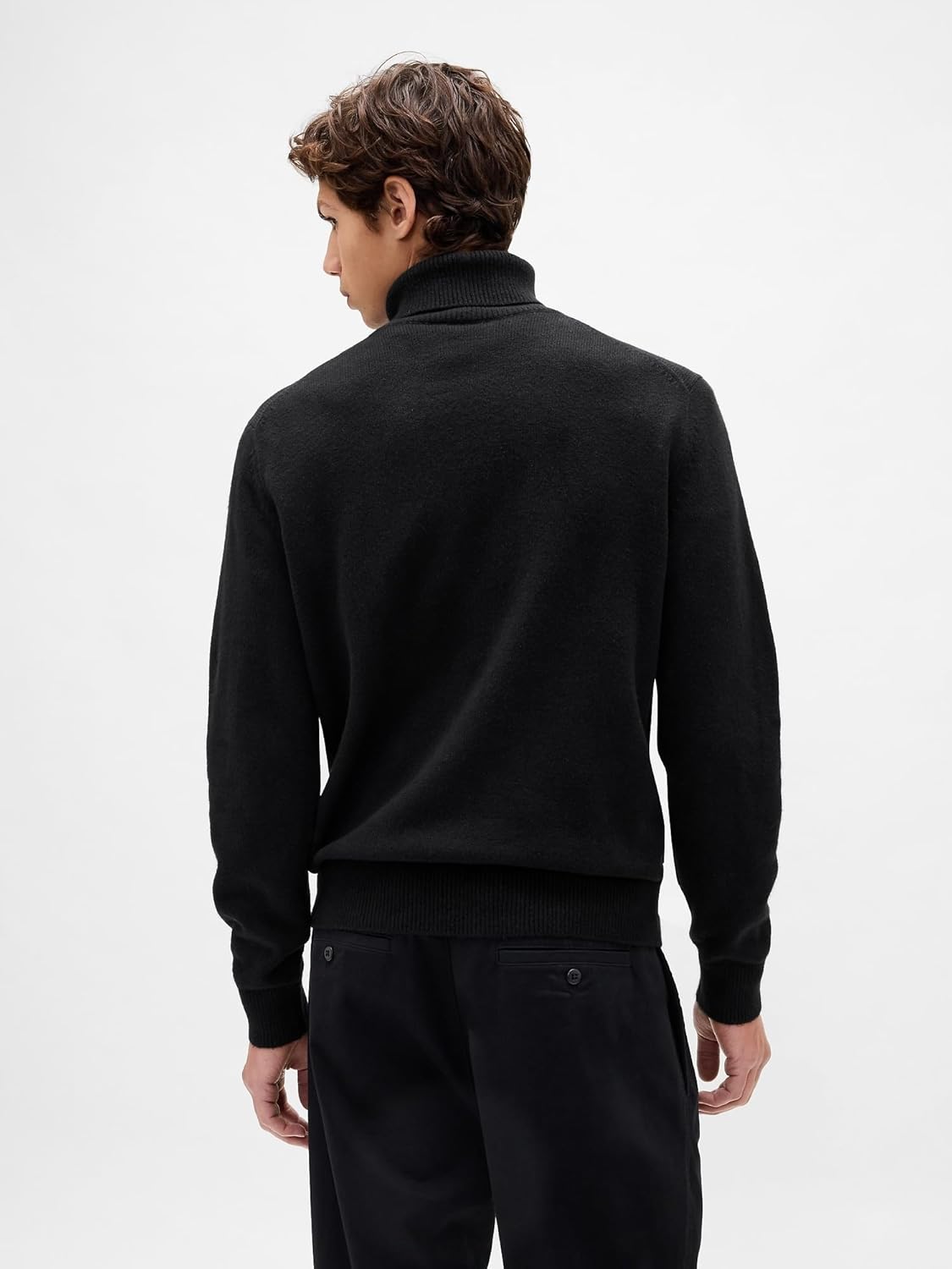 GAP Mens Cashsoft Turtleneck Sweater - Image 2