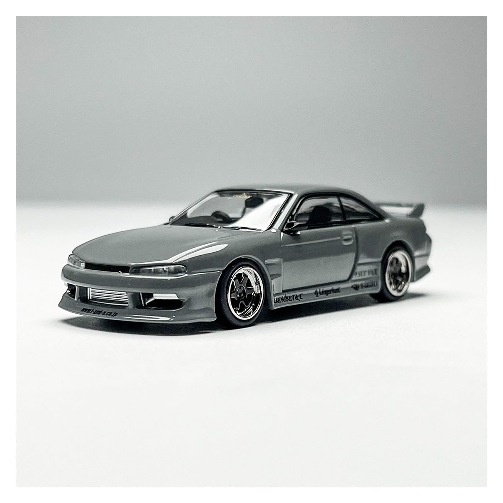 Metallo Scala Replica 1 64 Per Nissan VERTEX Silvia S14 Modello Di Auto In Lega Tarmac Miniatura Hobby Collection Ornamento Hobby Veicoli Giochi Set