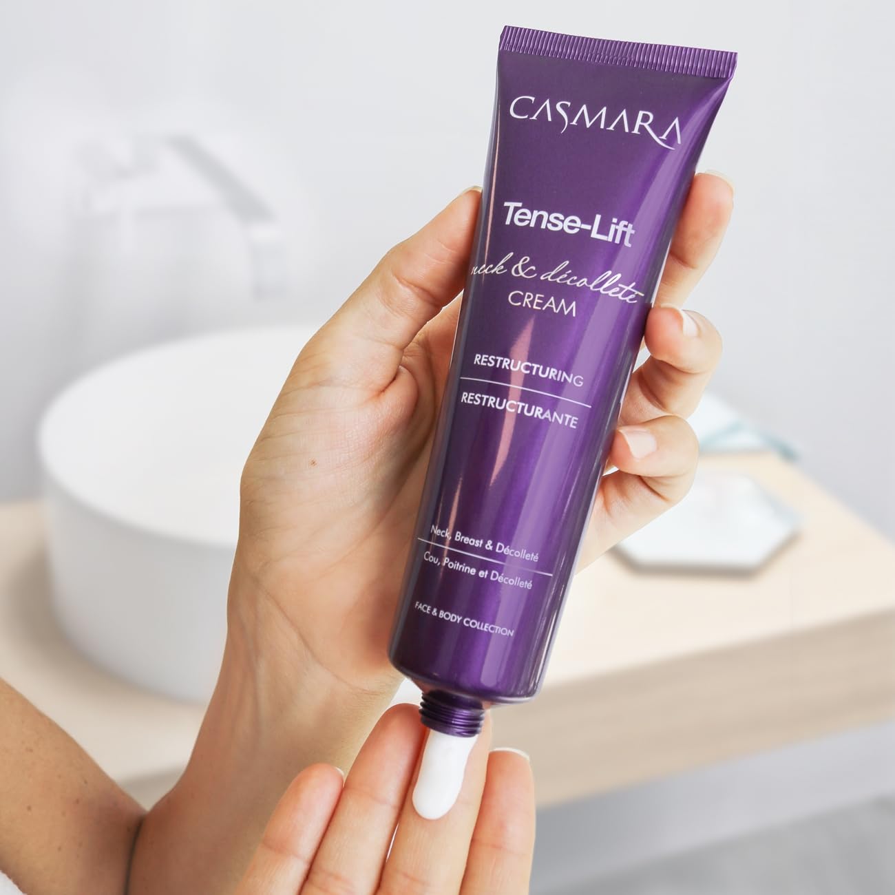 CASMARA - Crema Cuello y Escote Reafirmante Anti-Edad Tense Lift Cream, Antiarrugas, Crema Cuello y Escote Efecto Lifting, Reestructurante, Piel Firme y Elástica, Redensificante, Todo Tipo de Piel