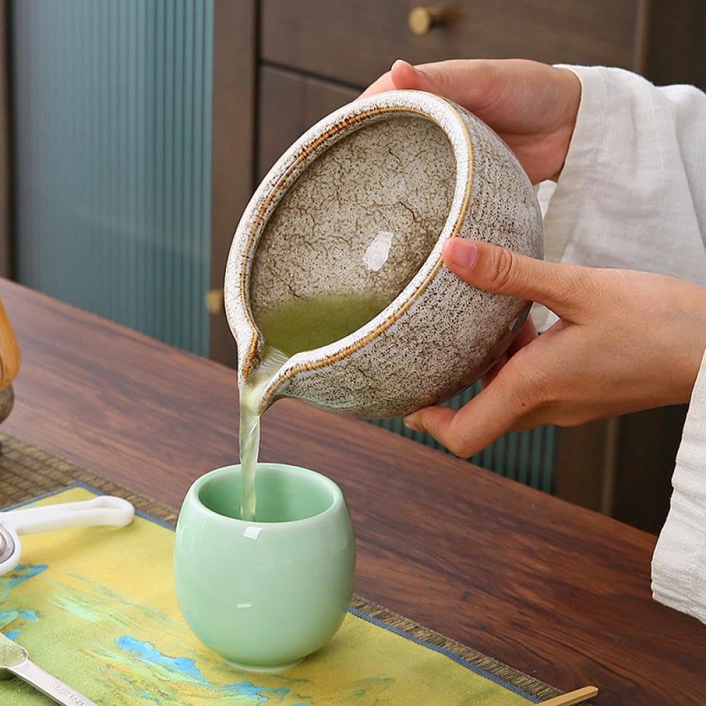 Sizikato Stoneware Porcelain Matcha Bowl with Spout, 5.2 Inch Vintage Ceramic Green Tea Bowl