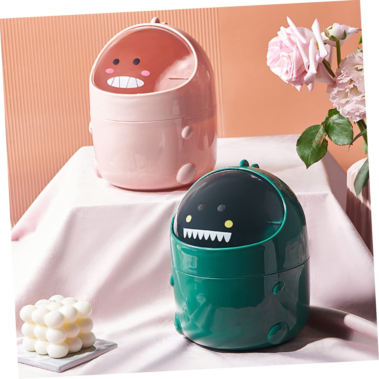 Cartoon Dinosaur Desktop Trash Can with Flip Lid Small Green Waste Container for Home and Office Compact Multi Use Tabletop Garbage Bin with Odor Isolating Cover for Towels and