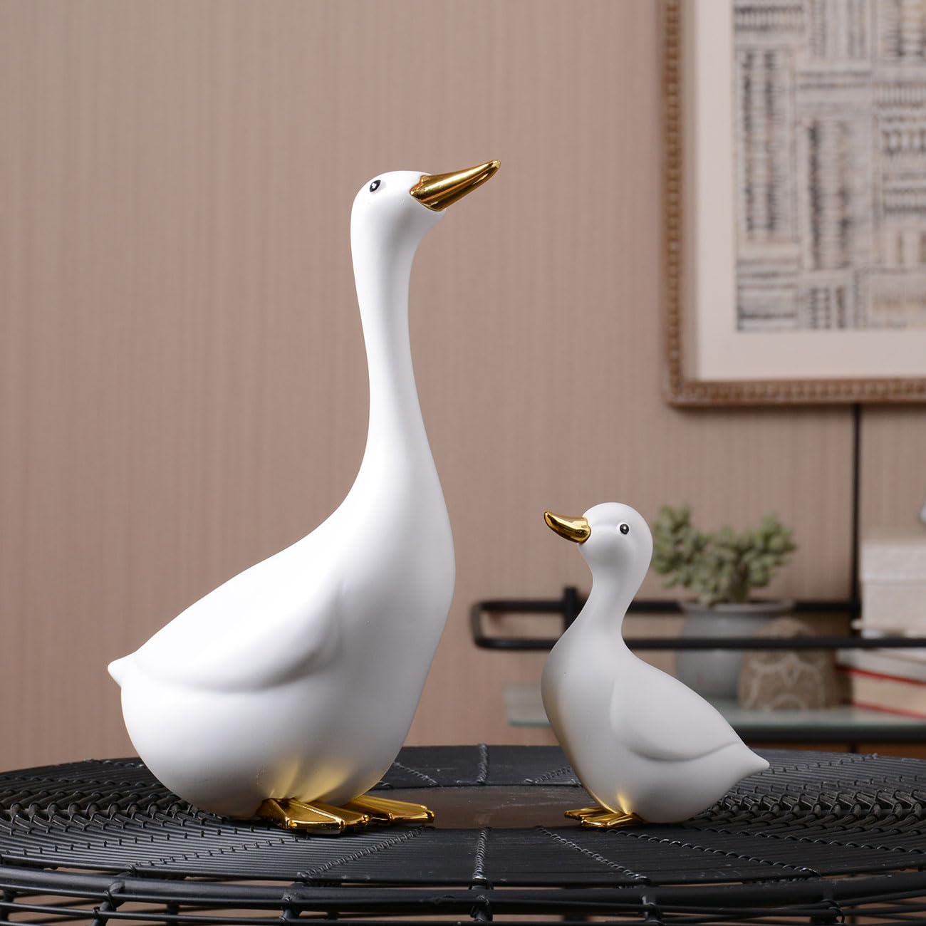 Pato Escultura Figura Animal Estatua Moderno Arte Decoración 25cm | Resina Blanco Hogar Adorno Interior Artesanal Festivo Regalo para Estanterías Escritorio Mesa