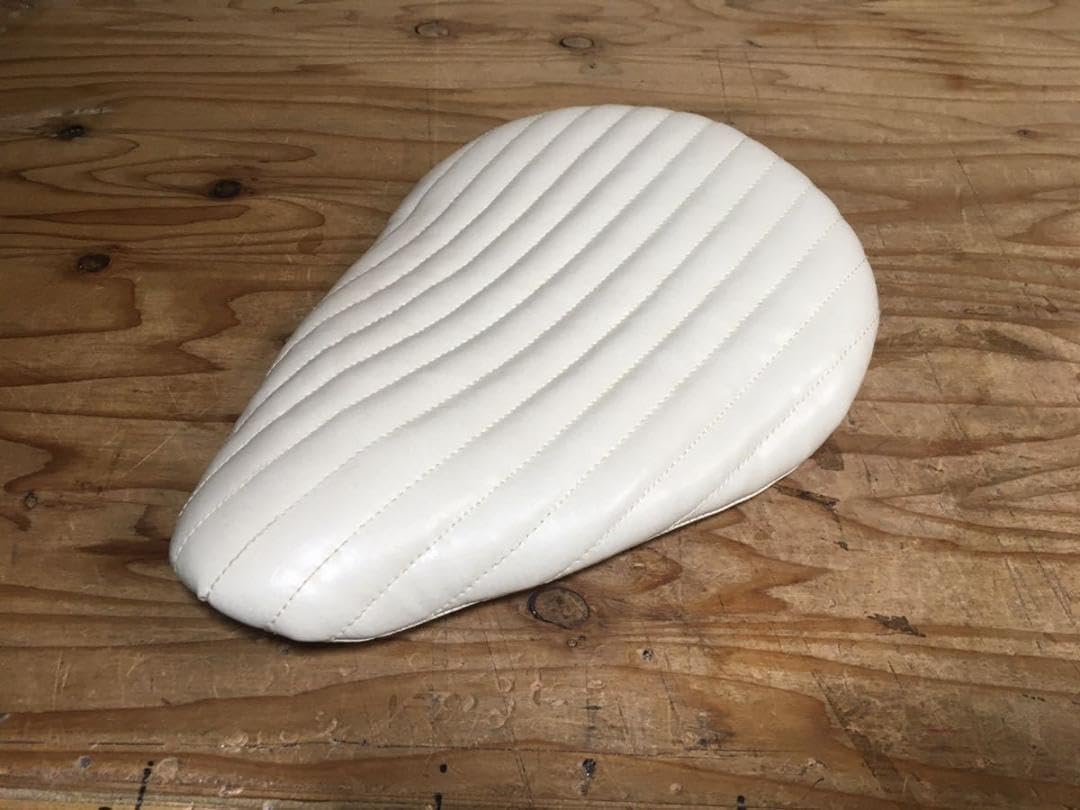 ソロシート オフホワイト タックロール ハーレー チョッパー sr 送料