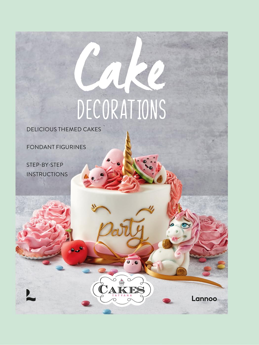 Cake Decorations: Basic Cakes Painting With Chocolate Figurines in Fondant