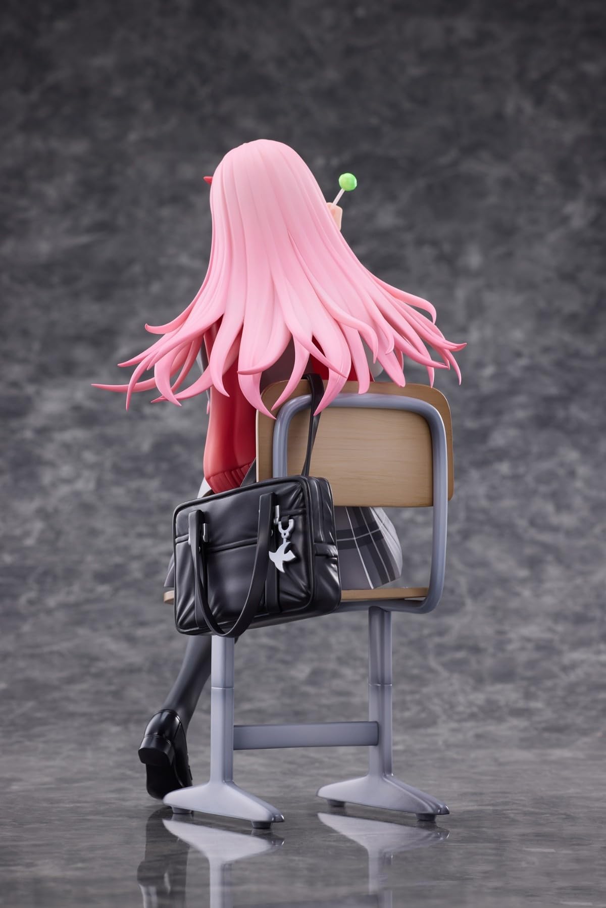 Amazon.co.jp: 『ダーリン・イン・ザ・フランキス』ゼロツー 1/6