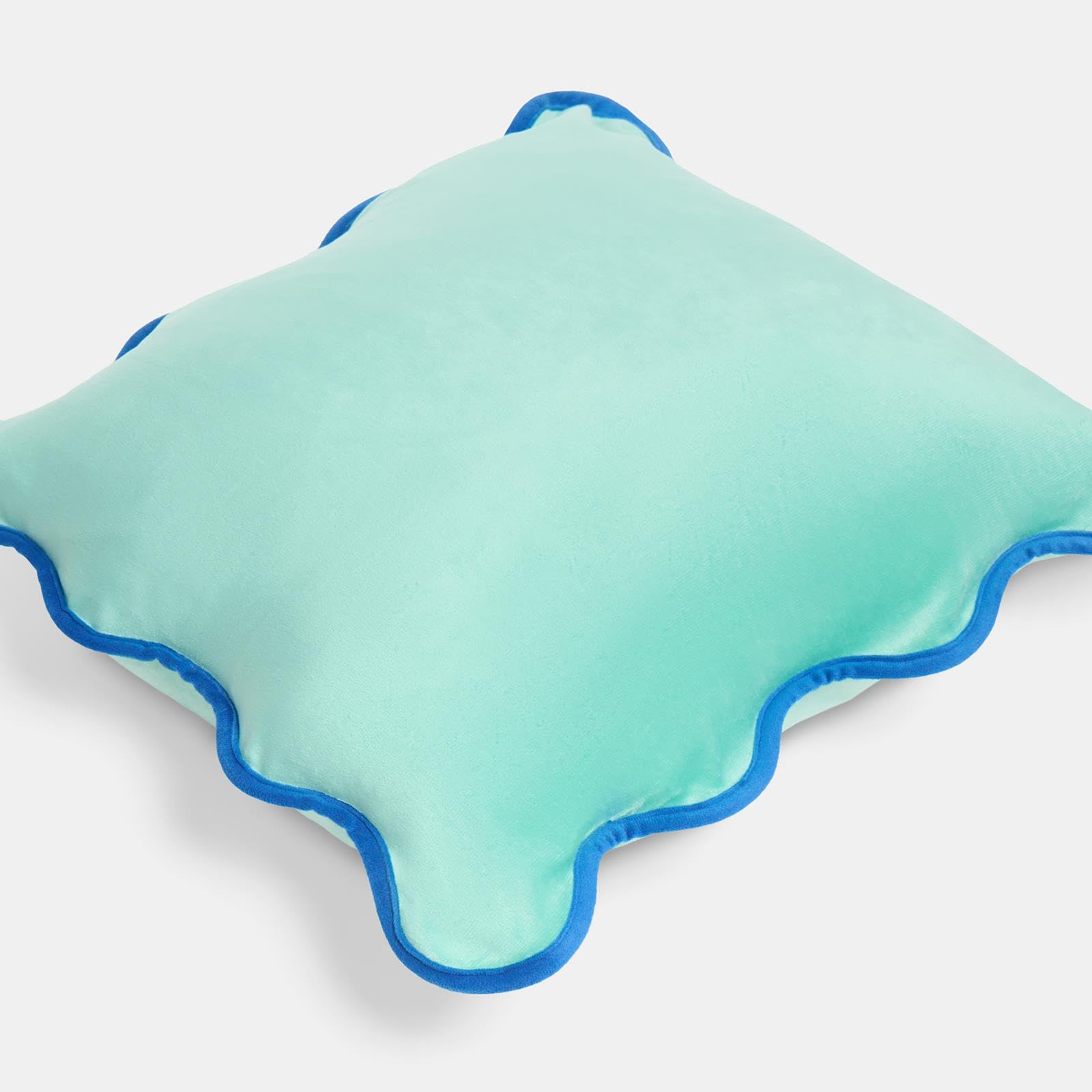 OHS Scallop Edge Cushion Covers 45 x 45 Set of 2, Gifts for Women Super Soft Decorative Matte Velvet Cushion Covers with Invisible Zipper Throw Pillow for Sofa Bed Living Room, Teal/Blue