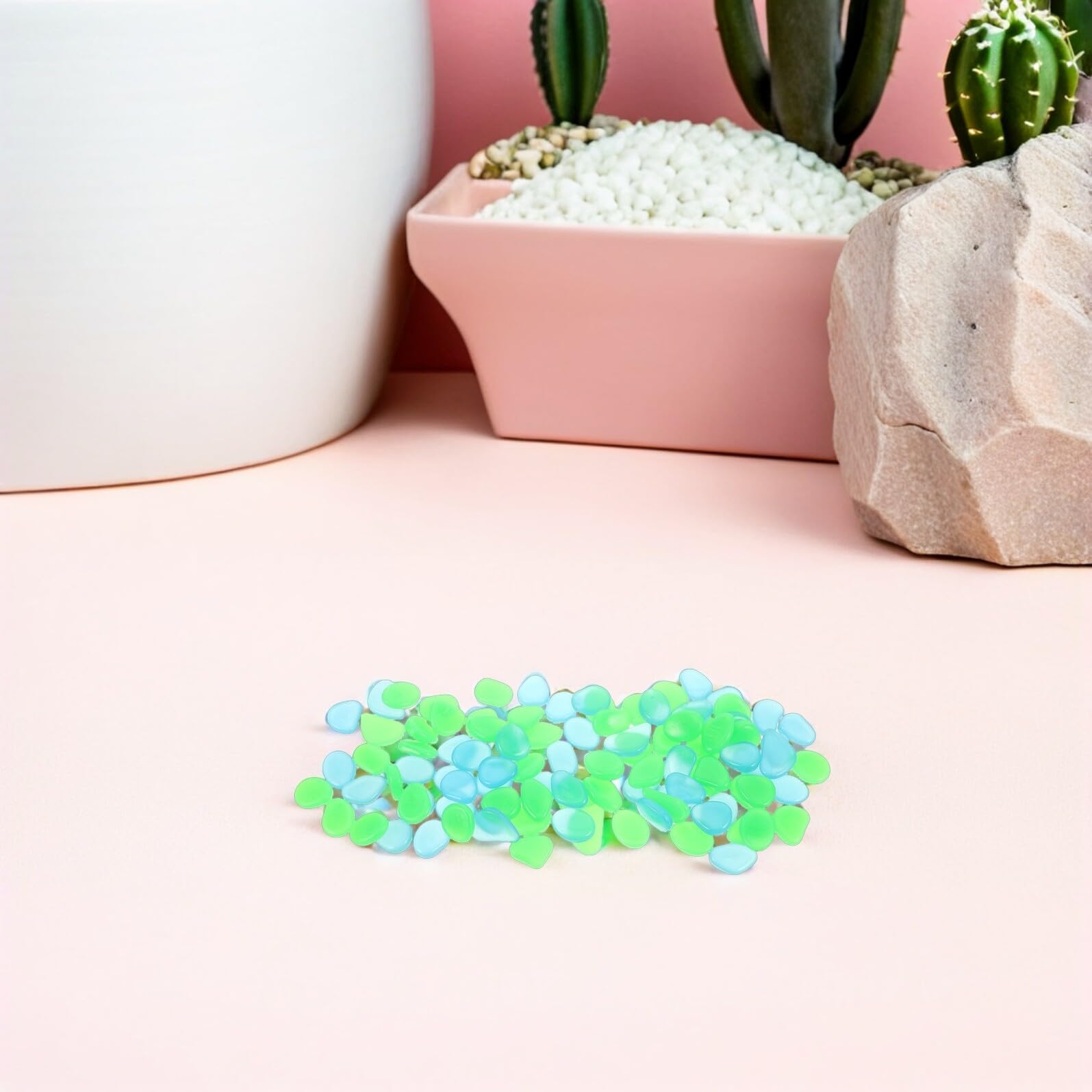 BESPORTBLE Piedras Luminosas Decorativas para Acuarios y Jardines Guijarros de Resina 20-30 MM 500 Unidades Azul y Verde Rocas Fluorescentes para Paisajismo y Decoración de Piscinas