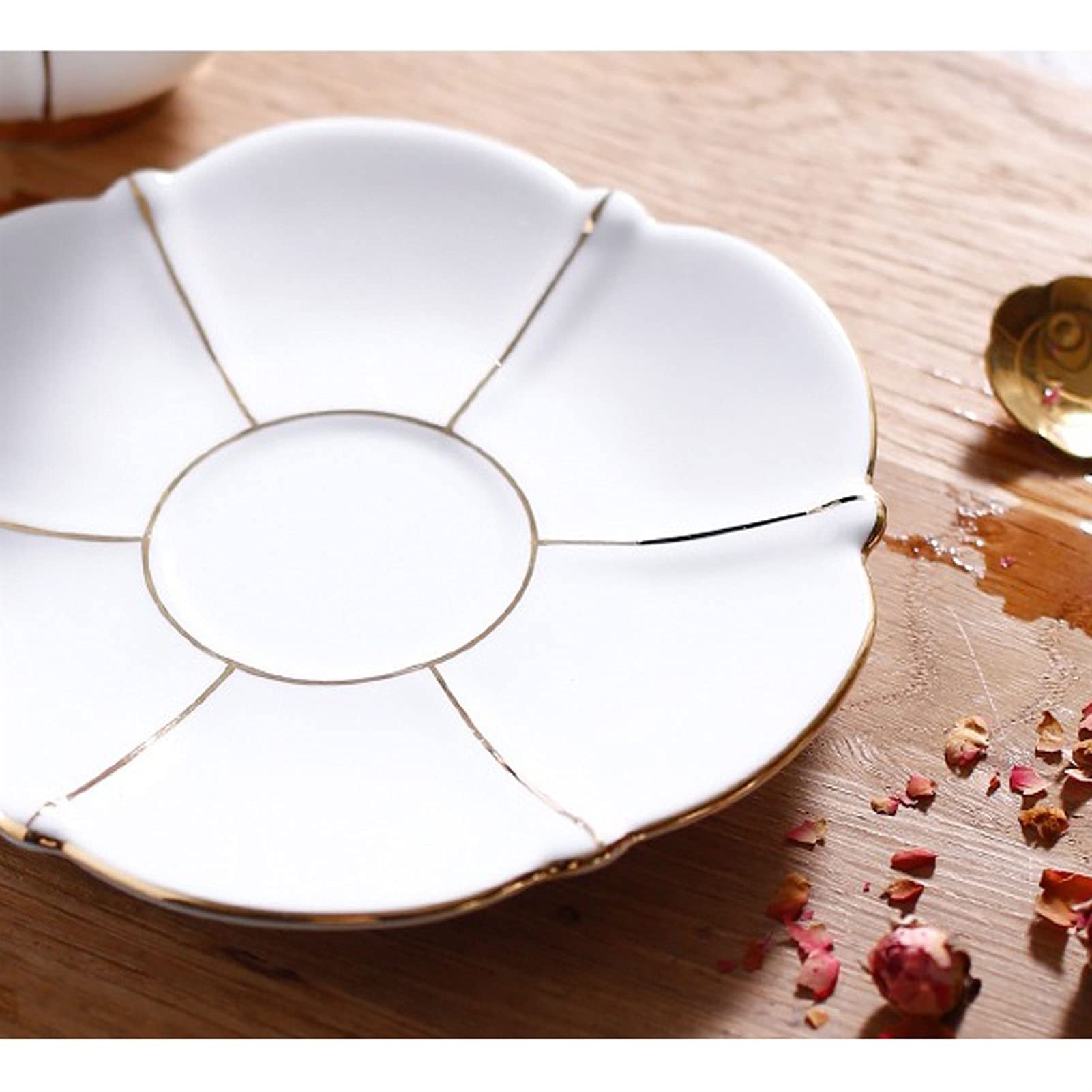 Kaffeebecher Prozellan Espresso Tasse, Keramiktassen und Untertassen-Set, elegantes Tee- und Kaffee-Set im europäischen Stil, ausgefallene Kaffeetassen mit Teelöffeln, 6,8 oz, exquisite Kaffeetasse