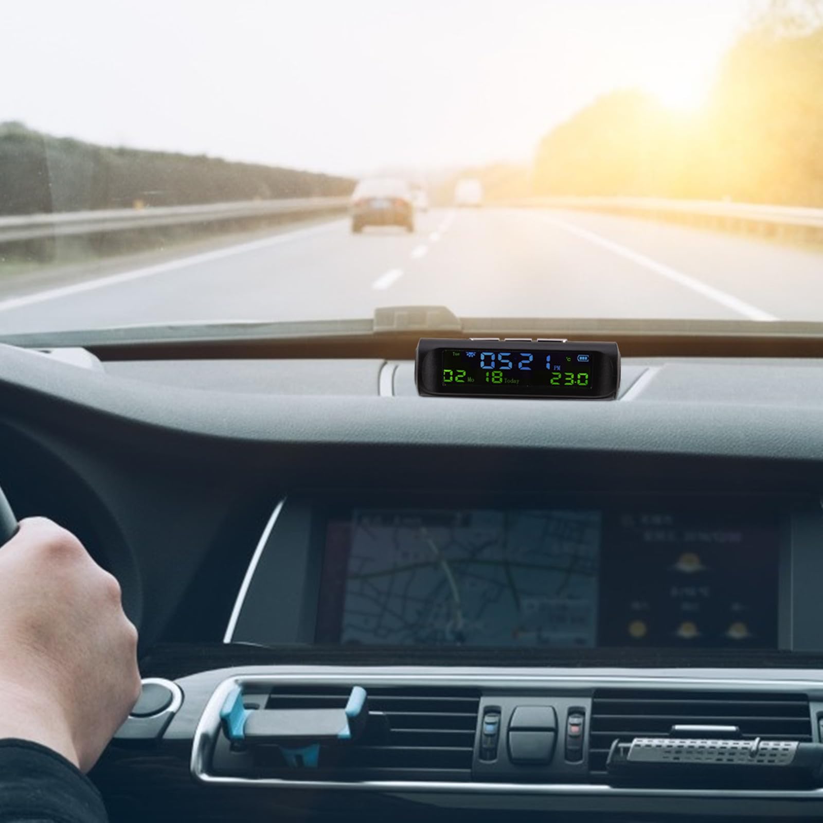Vaguelly Reloj Digital para Coche Carga Solar, Termómetro Integrado y Calendario Anual, Fabricado en Abs y PC para Uso Prolongado y Resistente