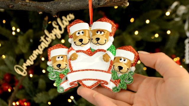 Boule De Noël Personnalisable 2025 En Forme De Renne - Jusqu'à 8 Noms De Famille - Résine Haute Qualité, Ruban Inclus - Cadeau Familial