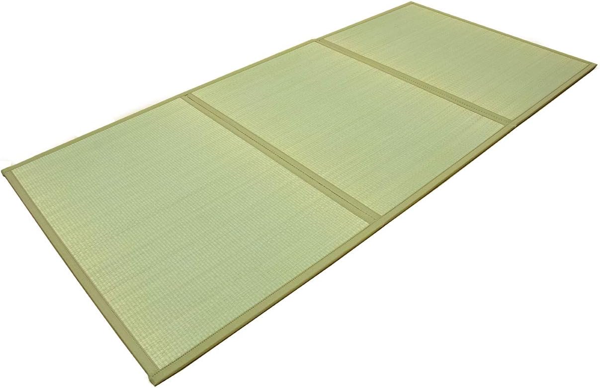 IKEHIKO Japanese tatami mat tri-foldable 100 x 210 cm for use directly on the floor for sleeping or sitting on