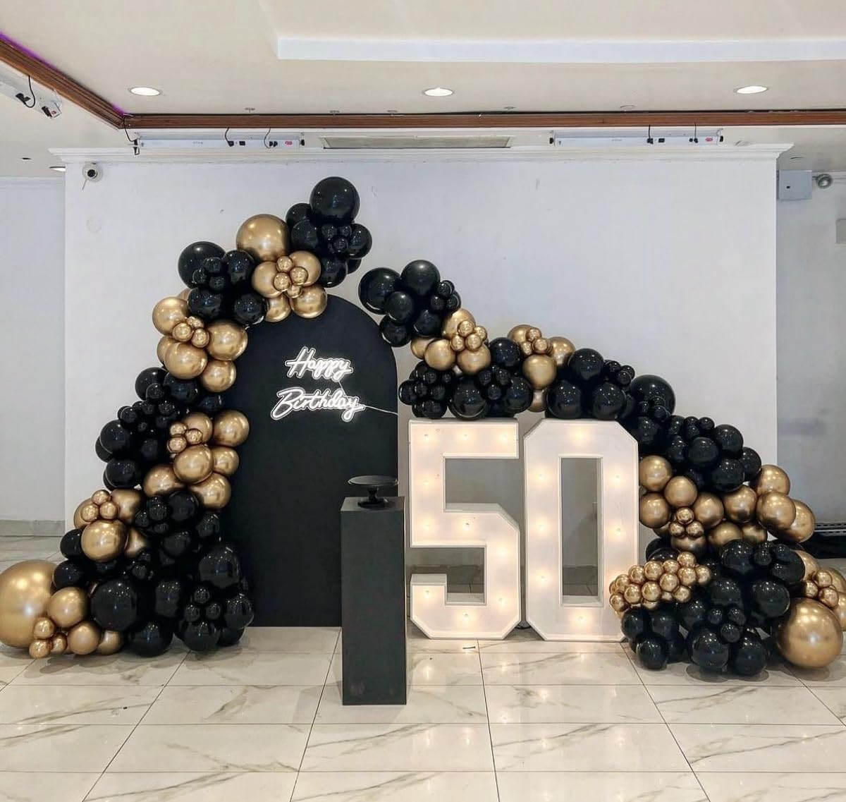 Black and Gold Balloon Arch Kit,129Pcs Gold and Black Party Balloons with 4 Size for Birthday Graduation Anniversary Party New Years Decorations - Image 4