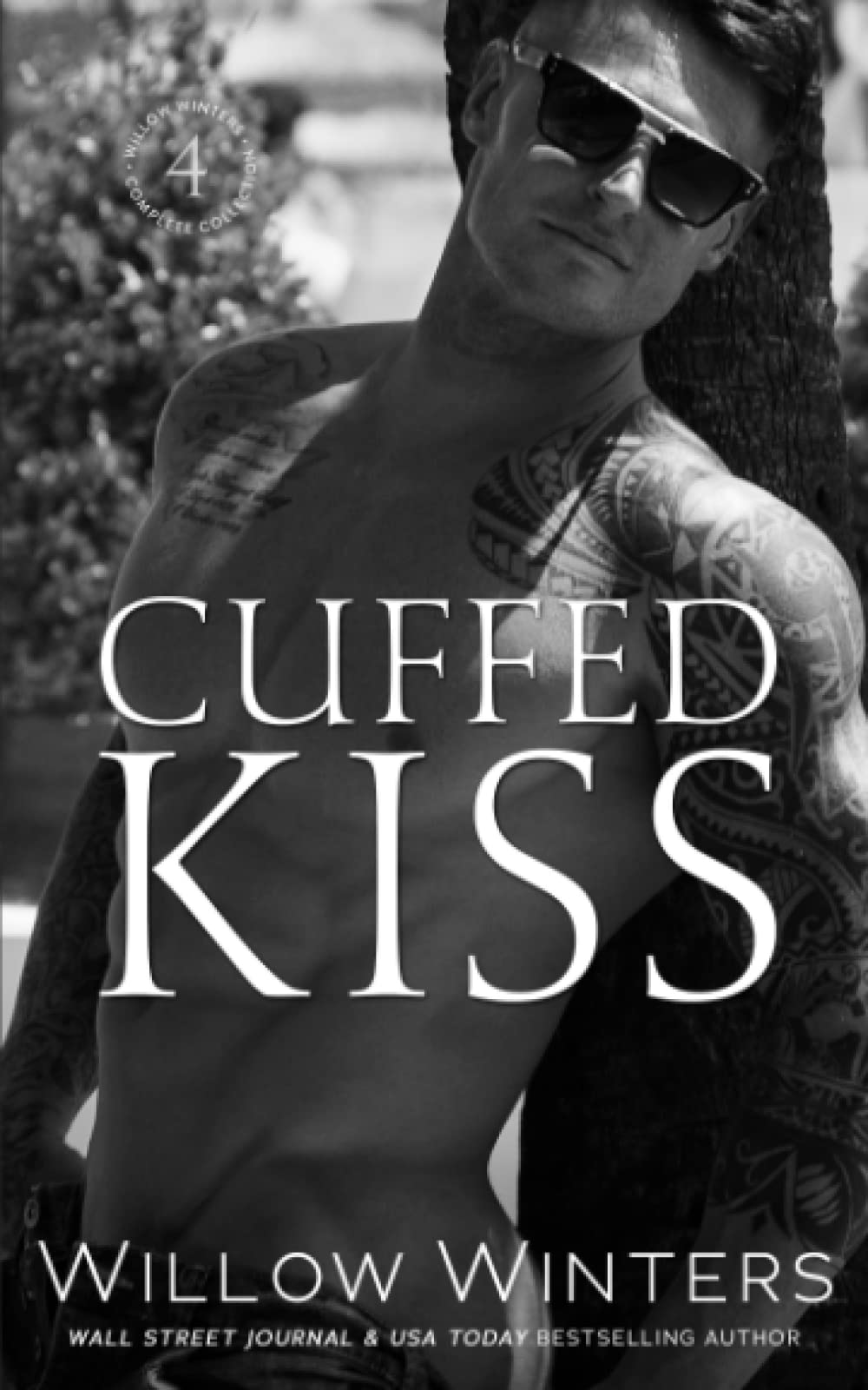 Cuffed Kiss (The Sexy Series)