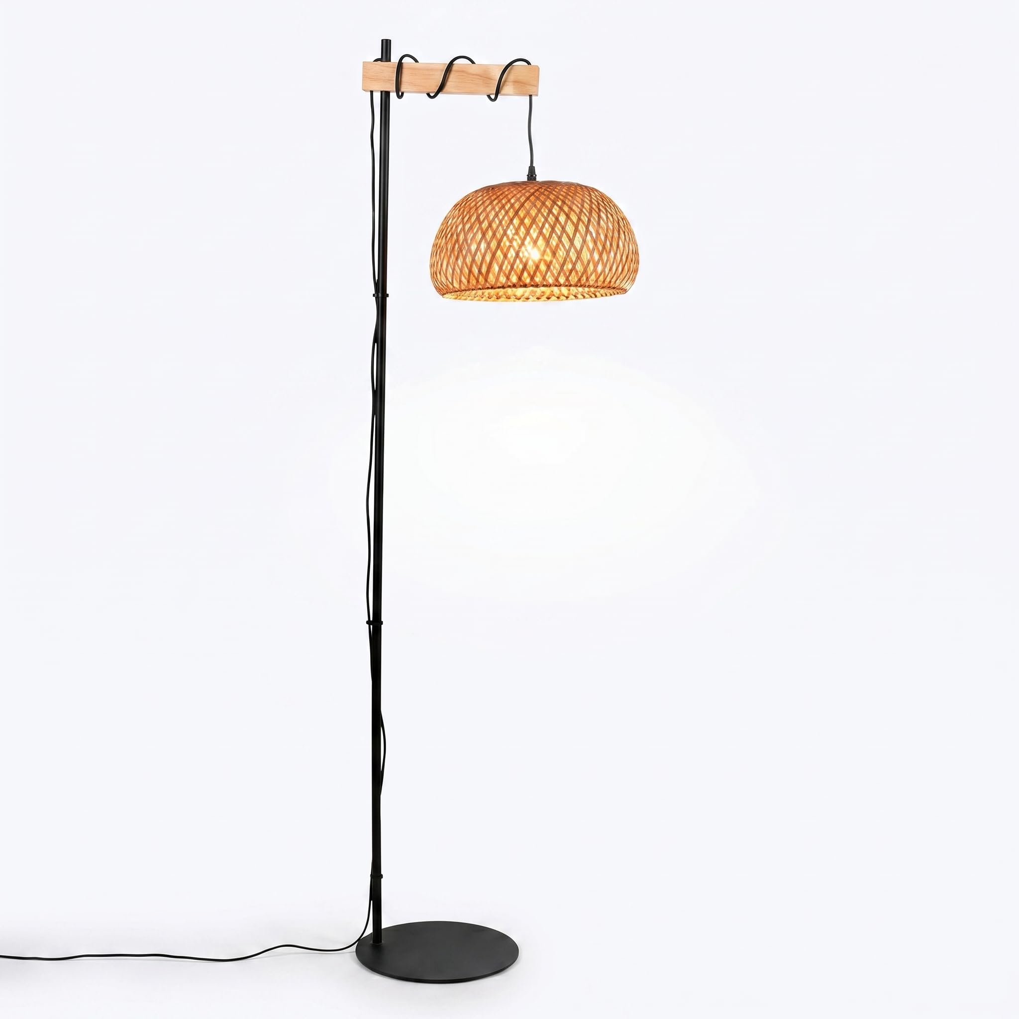 BARCELONA LED Lámpara De Pie Grande De Bambú Y Mimbre Estilo Natural Isla Boho Con Base Negra Metálica Pantalla Artesanal Lámpara Alta Decorativa Rústica Moderna E27 Para Interior Salón