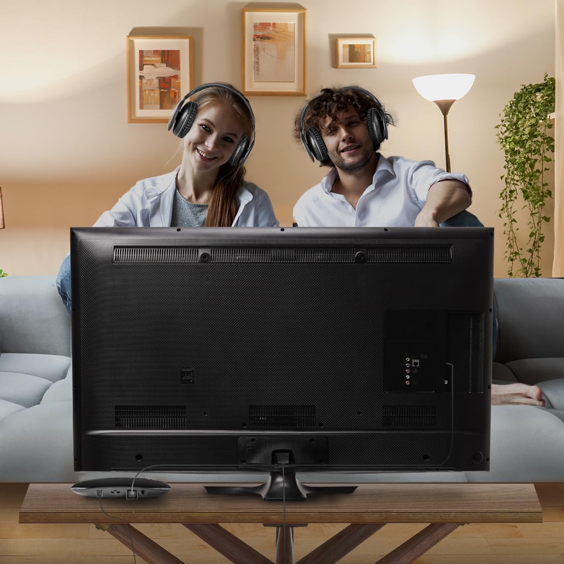 Meliconi Słuchawki Easy Digital Bundle, 2 bezprzewodowe słuchawki stereo TV, 100% cyfrowe, z analogowym/cyfrowym wejściem audio i wymiarową stopką transmitera, czarne