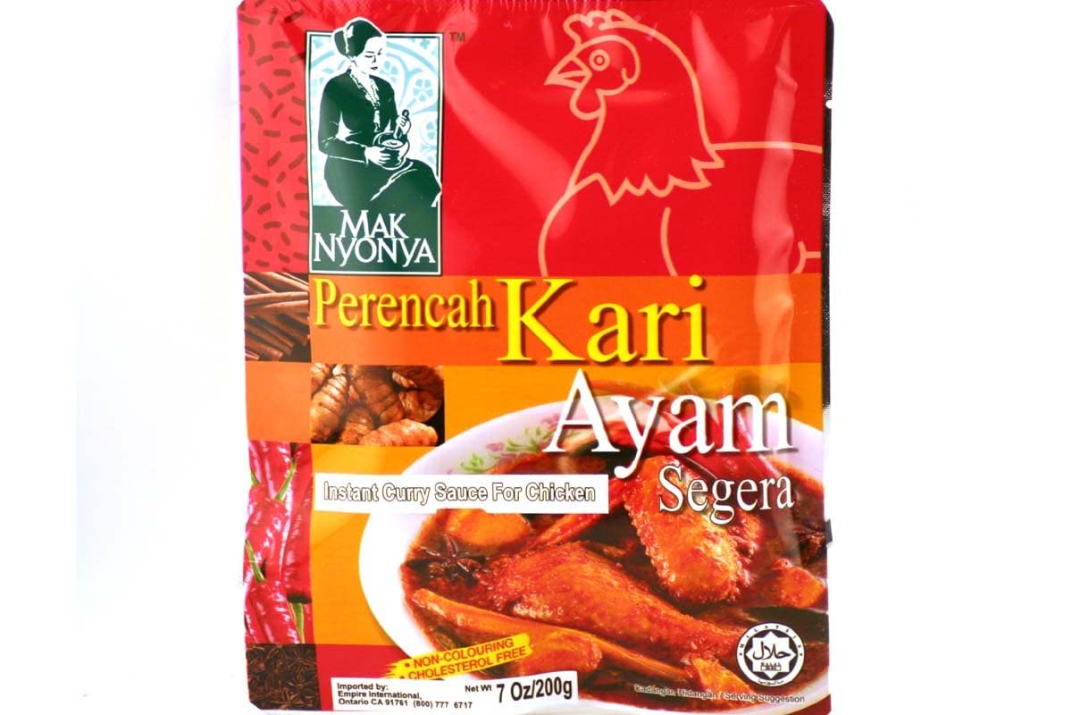 Mak Nyonya Perencah Kari Ayam Segera (Instant Curry Sauce For Chicken) - 7oz (Pack of 1)