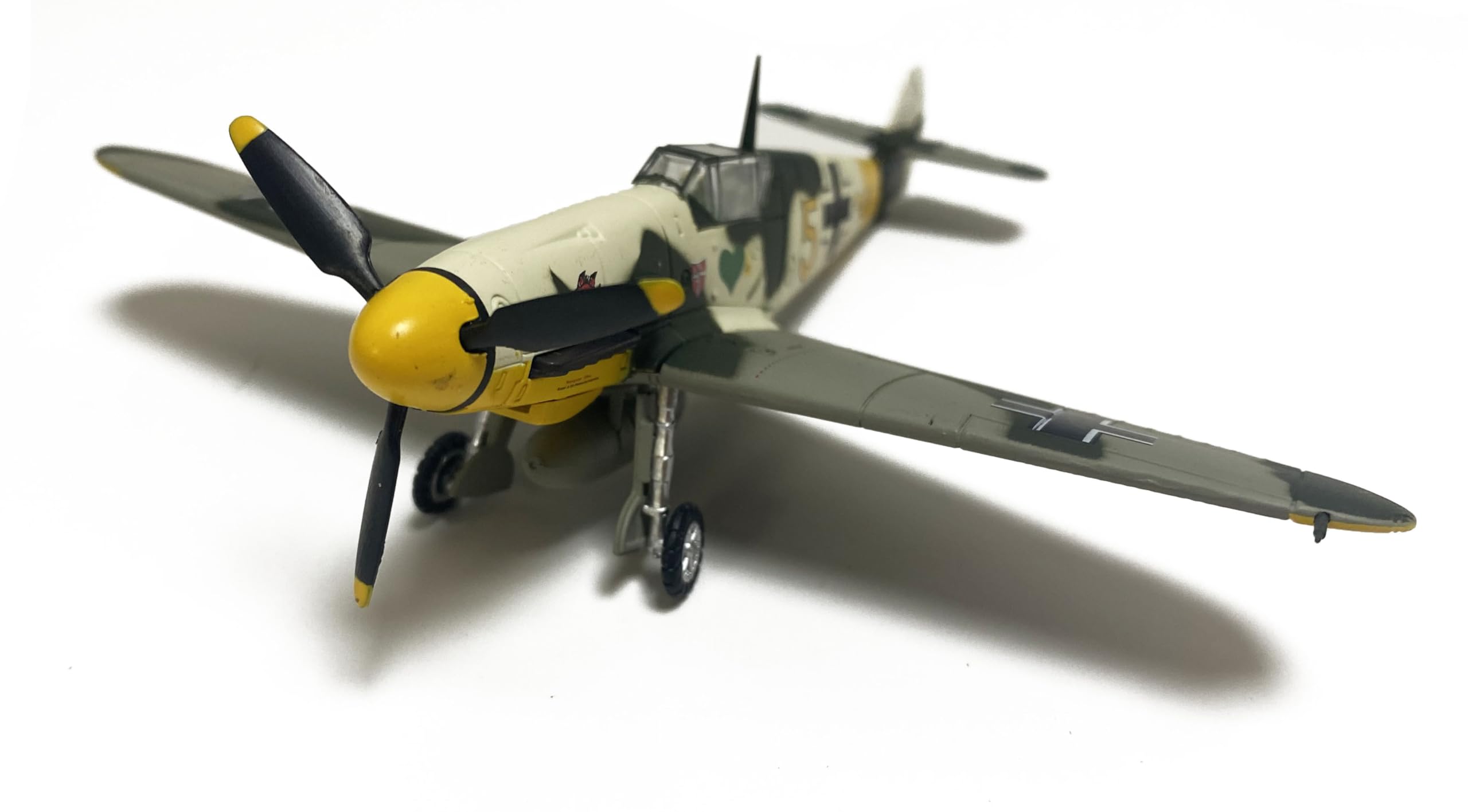 Amazon | メッサーシュミット Bf 109 1/144 ダイキャスト航空機モデル