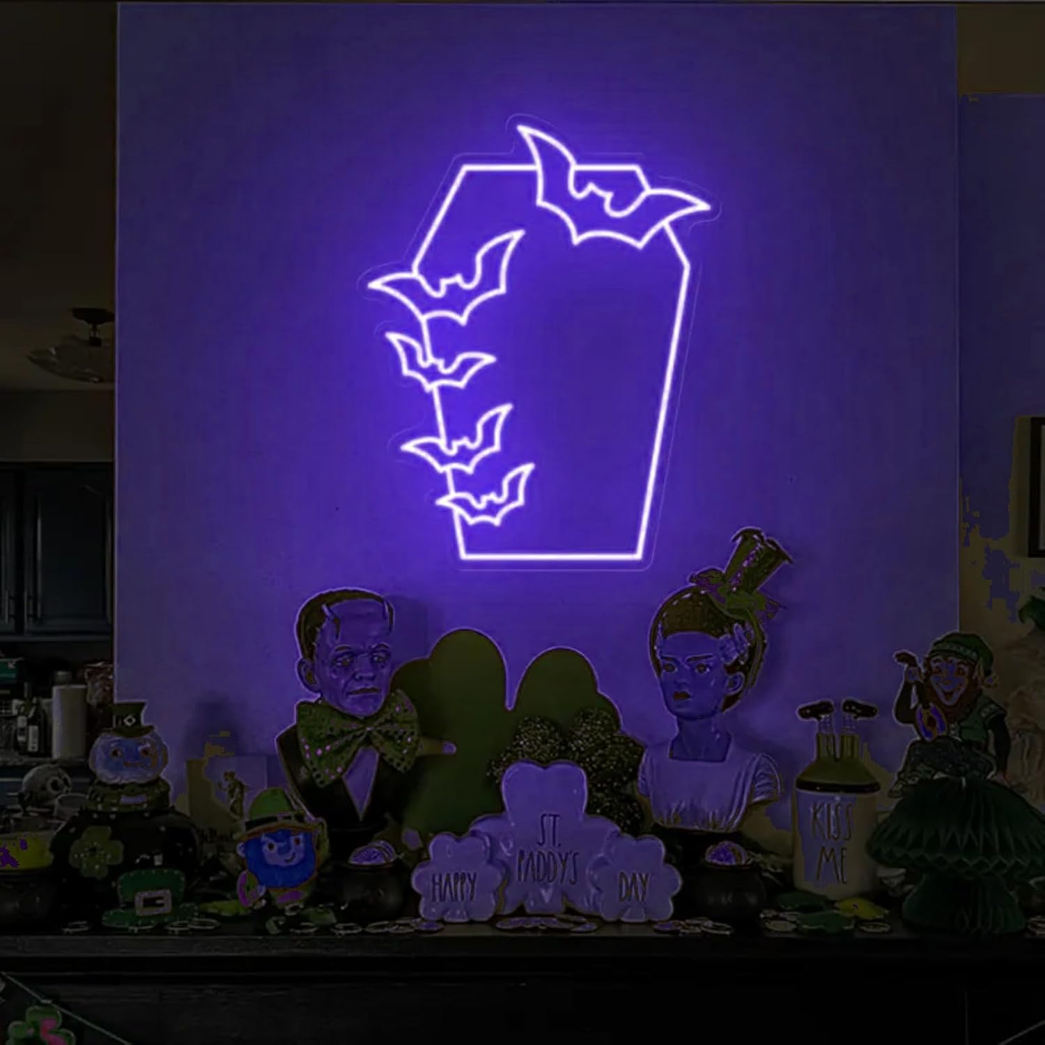 Bat Coffin Neon Sign,Coffin Neon Sign,Horror Bedroom Dorm Wall decor,Goth Lover Gifts,Halloween Bat decor,Gothic Room Decor, Witch,Halloween & Home Ambiance, Gift For Boys