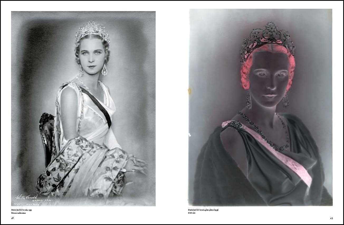 Ghitta Carell's Portraits: We All Think of Ourselves as One Single Person but it's Not True (English and Hebrew Edition)