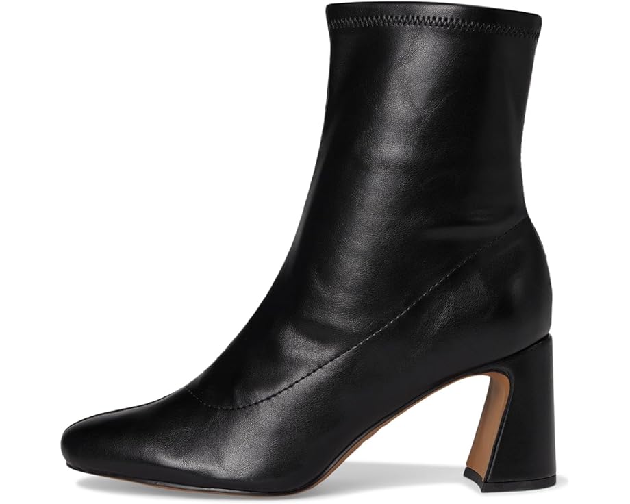 MIA Thiva - Left View