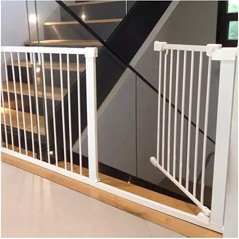 Amazon Co Jp ベビーゲート ペットフェンス拡張ベビードア自動ドアバー長く階段通路側のフェンス長くベビーゲート階段上 オートクローズ フェンス 突っ張り式 オートクローズ機能 安全ゲート転落防止 赤ちゃん 幼児 子供 ベビーサークル犬用バリア ゲート Color 白い