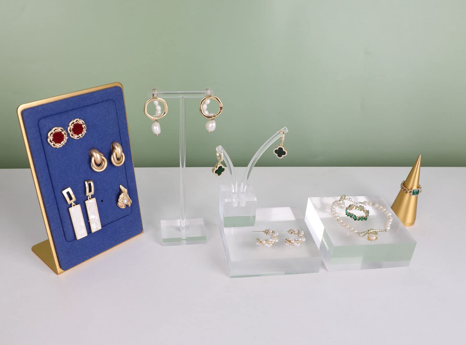 Support Acrylique Transparent Pour Bijoux - Bloc Rehausseur 8x8x3 Cm - Présentation Boucles D'Oreilles, Anneaux Support Acrylique Transparent Pour Bijoux - Bloc Rehausseur 8x8x3 Cm - Présentation Boucles D'Oreilles, Anneaux