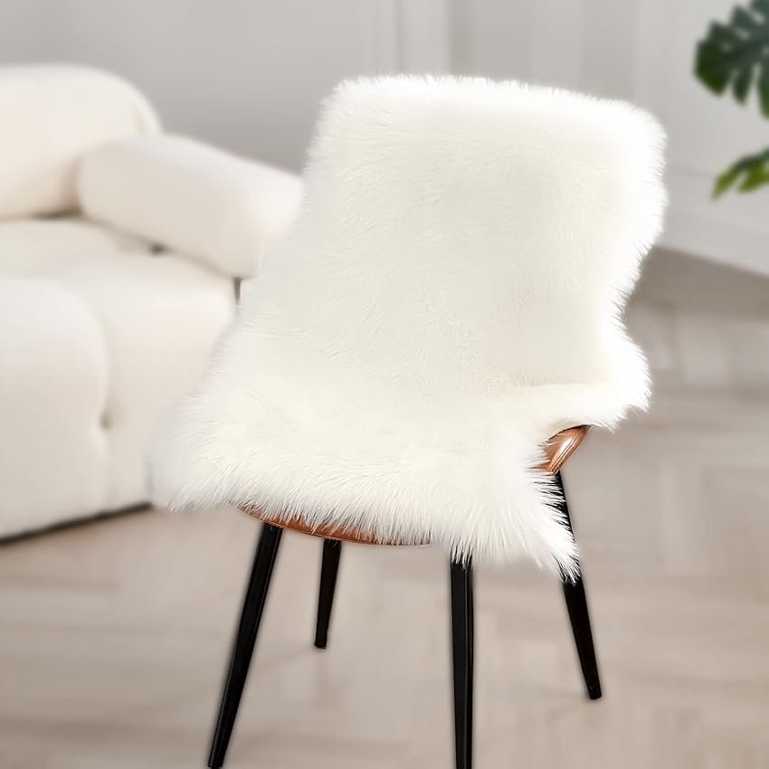 Immagine del prodotto Faux Tappetto di Pelle di Pecora, 60x90 cm Morbido & Soffice Tappeto Salotto Moderno, Lunga Pelliccia Morbida, Pelliccia Sintetica Tappeto Soggiorno per Sedie, Divani, Camere, Bianco
