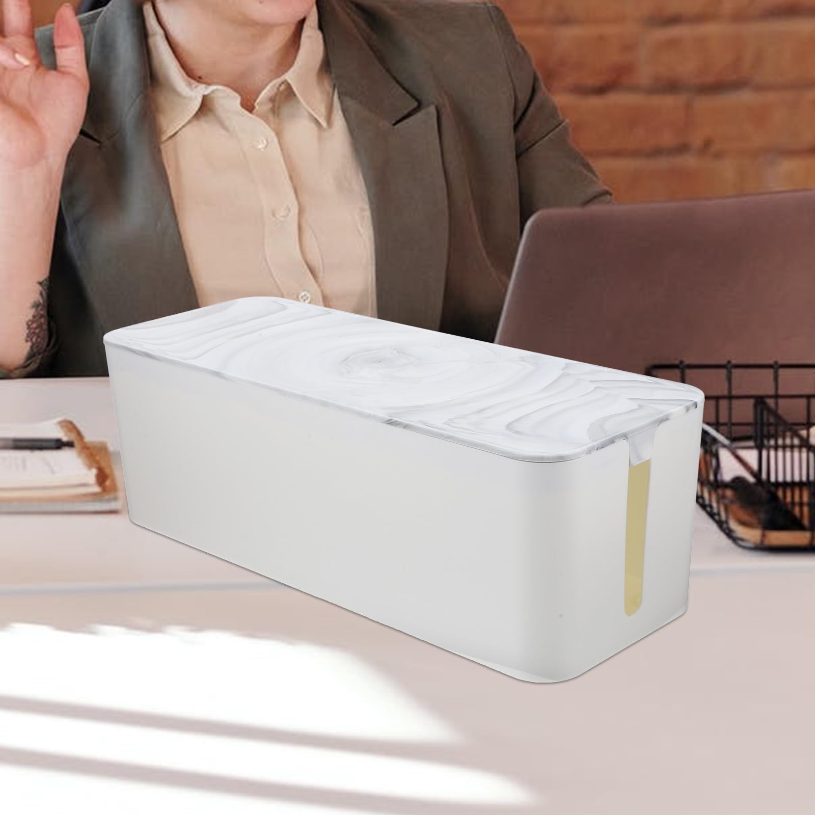 TEHAUX Große Kabelmanagementbox aus Hips mit Bambus Deckel Kabelorganisator für Schreibtisch und Büro Kabelabdeckung mit Abnehmbarem Deckel Vielseitig für Zuhause und Schule