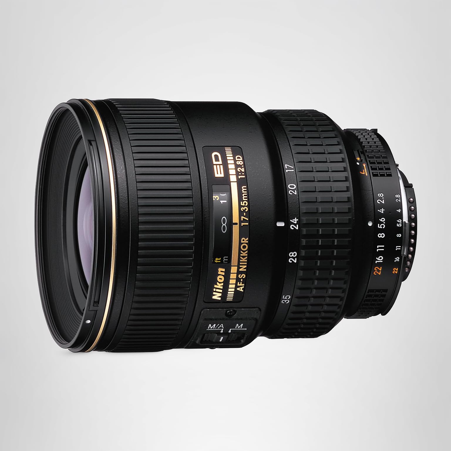 Nikon 17-35mm f/2.8D 超広角ズーム