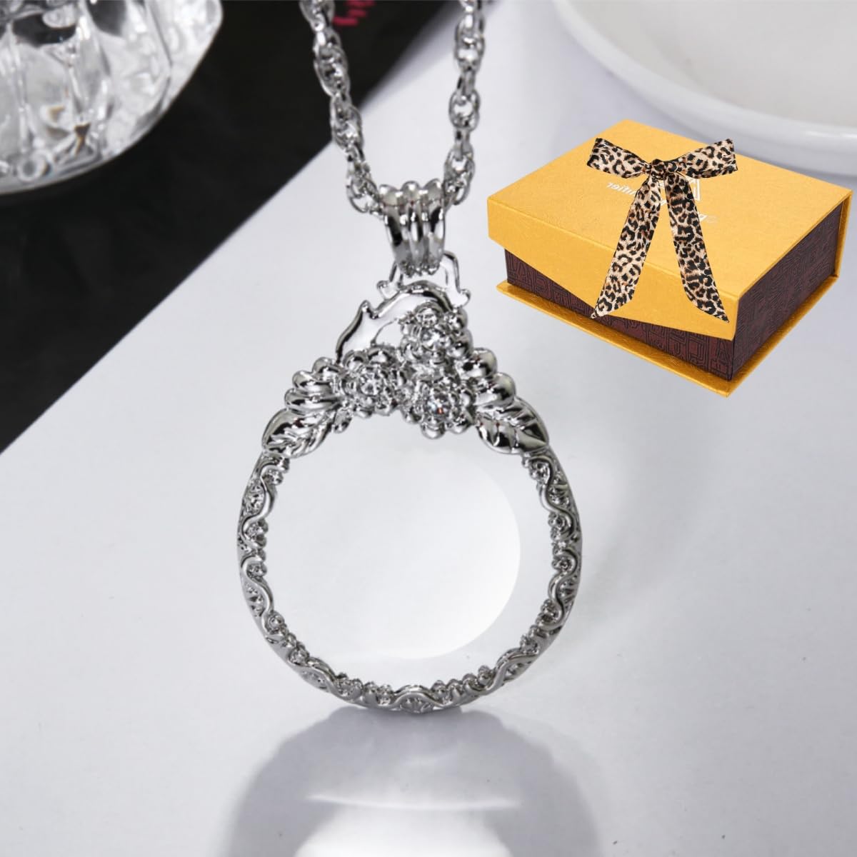 Amazon.co.jp: ルーペネックレス 拡大鏡 虫眼鏡 3倍 携帯ルーペ