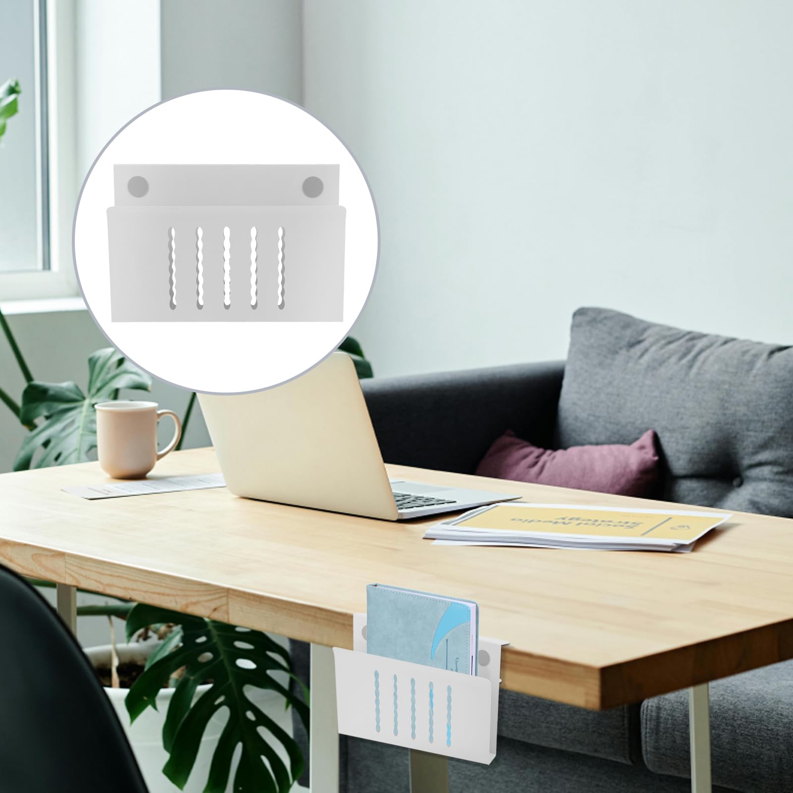 VANZACK Supporto Portatile per Laptop Bianco in Ferro per Scrivania | Installazione senza Foratura, Struttura Ventilata per Raffreddamento, Uso in Ufficio e Casa