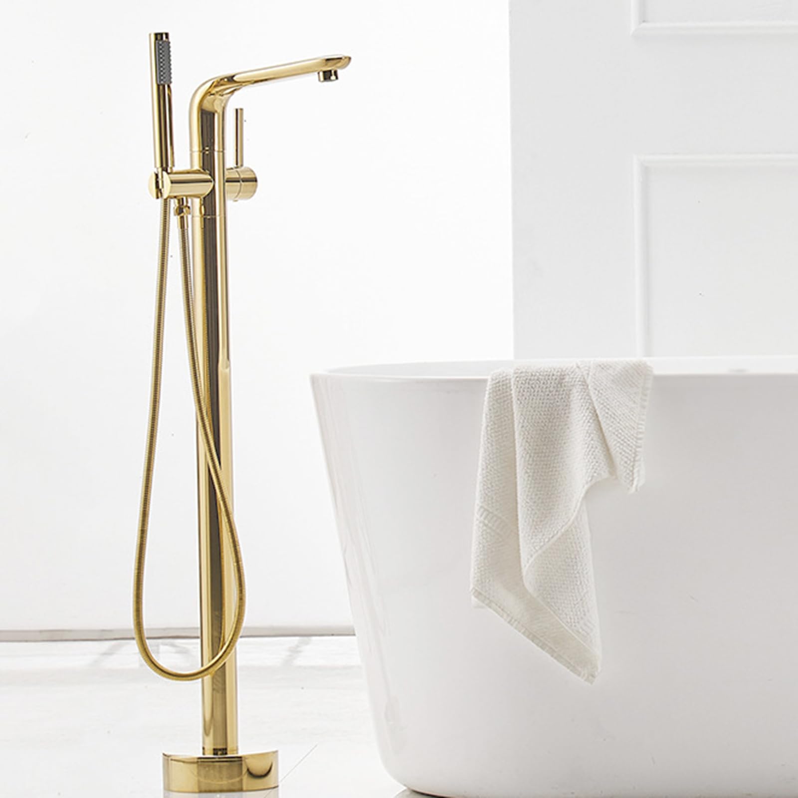 Mitigeur baignoire sur pied BiaoTeng or pour résoudre le manque de confort de votre baignoire