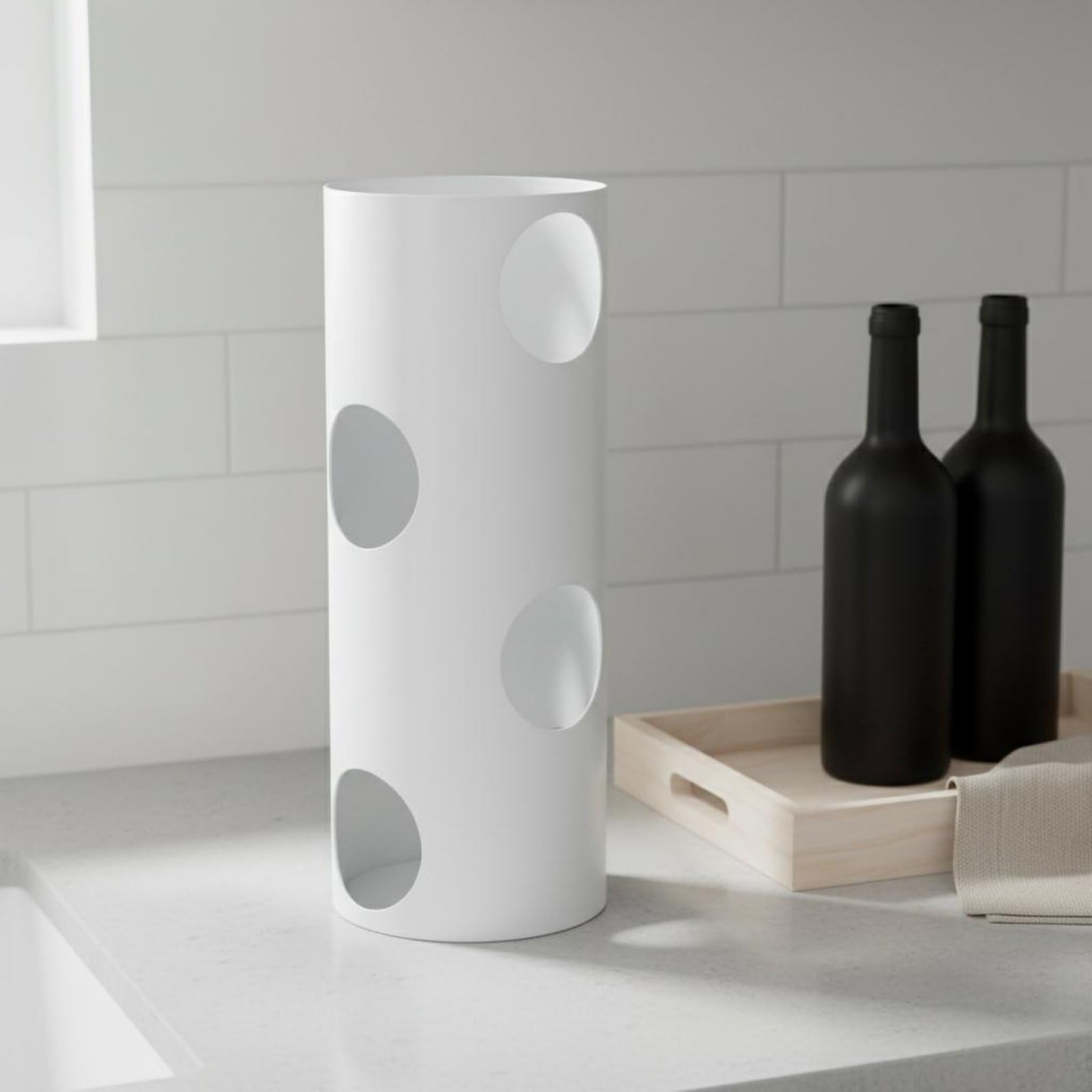 Botellero de Vino Soporte Estante Organizador Exhibidor de Metal Diseño Moderno Que la Decoración y la Exposición Adecuado para Cocina Sala Restaurante, Negro