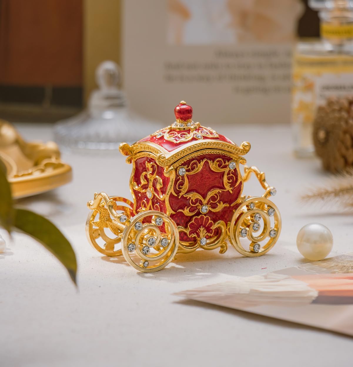Retro Carriage Jewelry Trinket Box Enamel Ring Hold Boxes Hand-Painted Vintage Ornaments Craft Gift for Women Girls (Red)