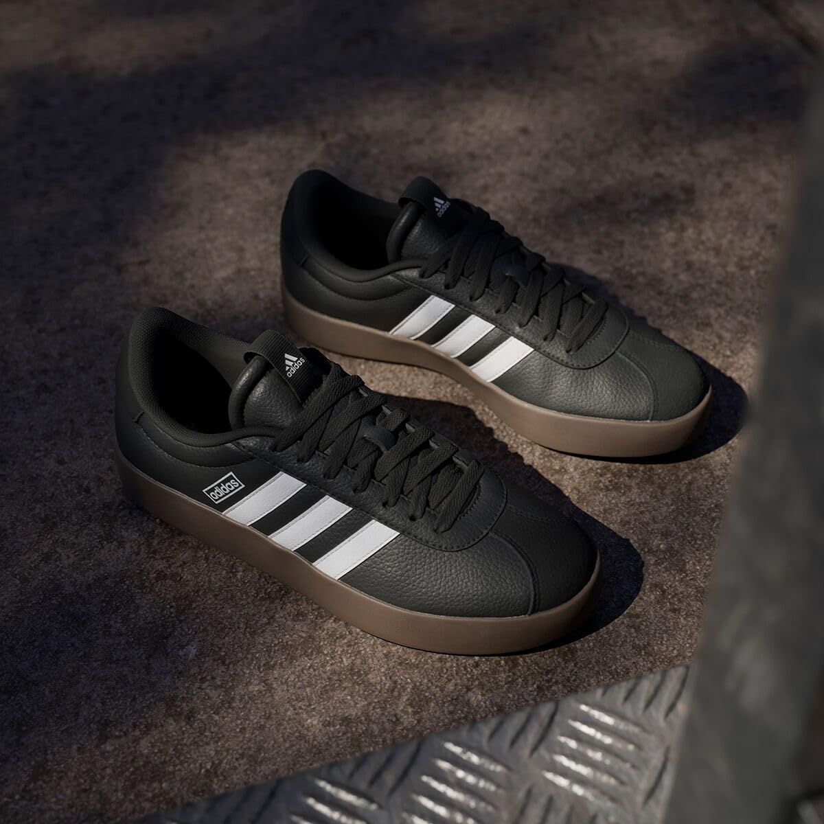 Black White Rubber