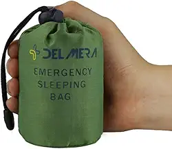 Delmera Saco de dormir de sobrevivência de emergência, cobertor térmico leve à prova d'água, saco Bivy com bolsa de cordão portátil para aventuras ao ar livre, acampamento, caminhada