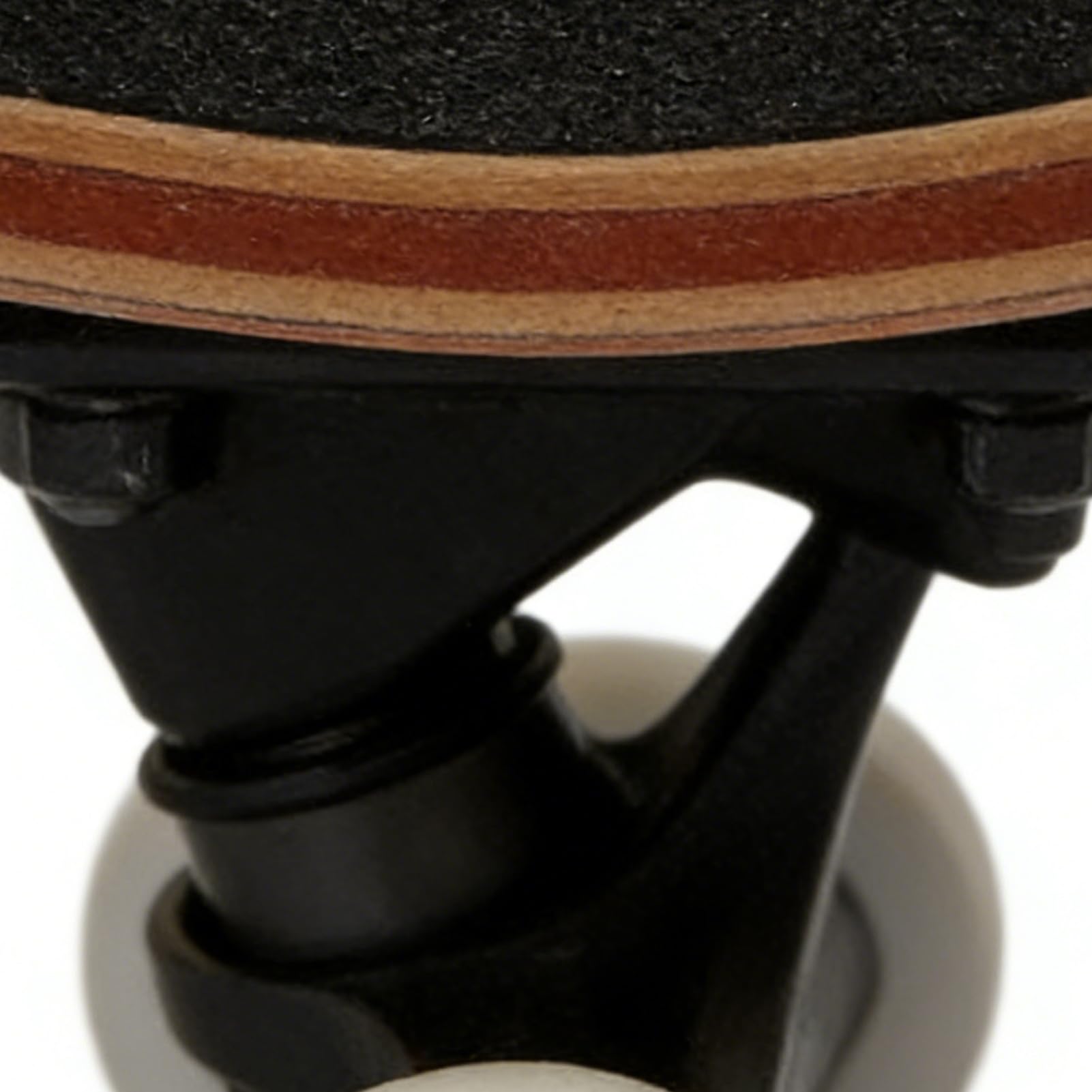 Finger Skateboards - Wood Fingertip Game, Anti Slip PU Mat Wood Skateboard Party Favors, Hand Skateboard, Mini Handheld Board For Boy Girl Student Adult Desktop Ornament Bedside Dorm Apartment