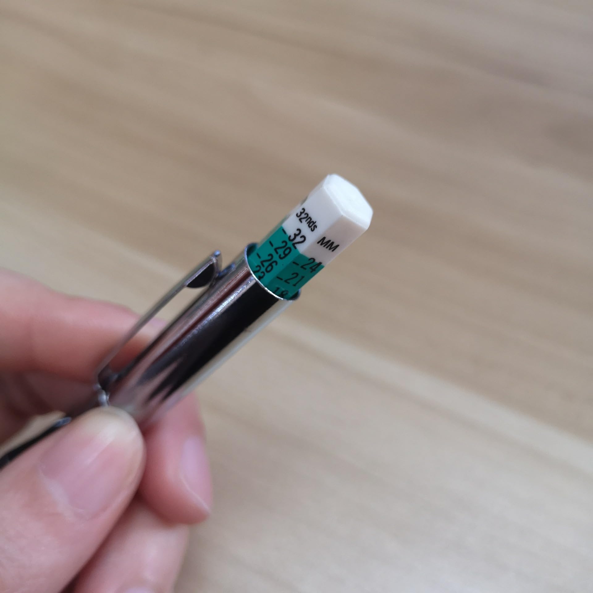 DaiUni Misuratore di profondità per pneumatici, codificato a colori, 6 lati, 1 pezzo