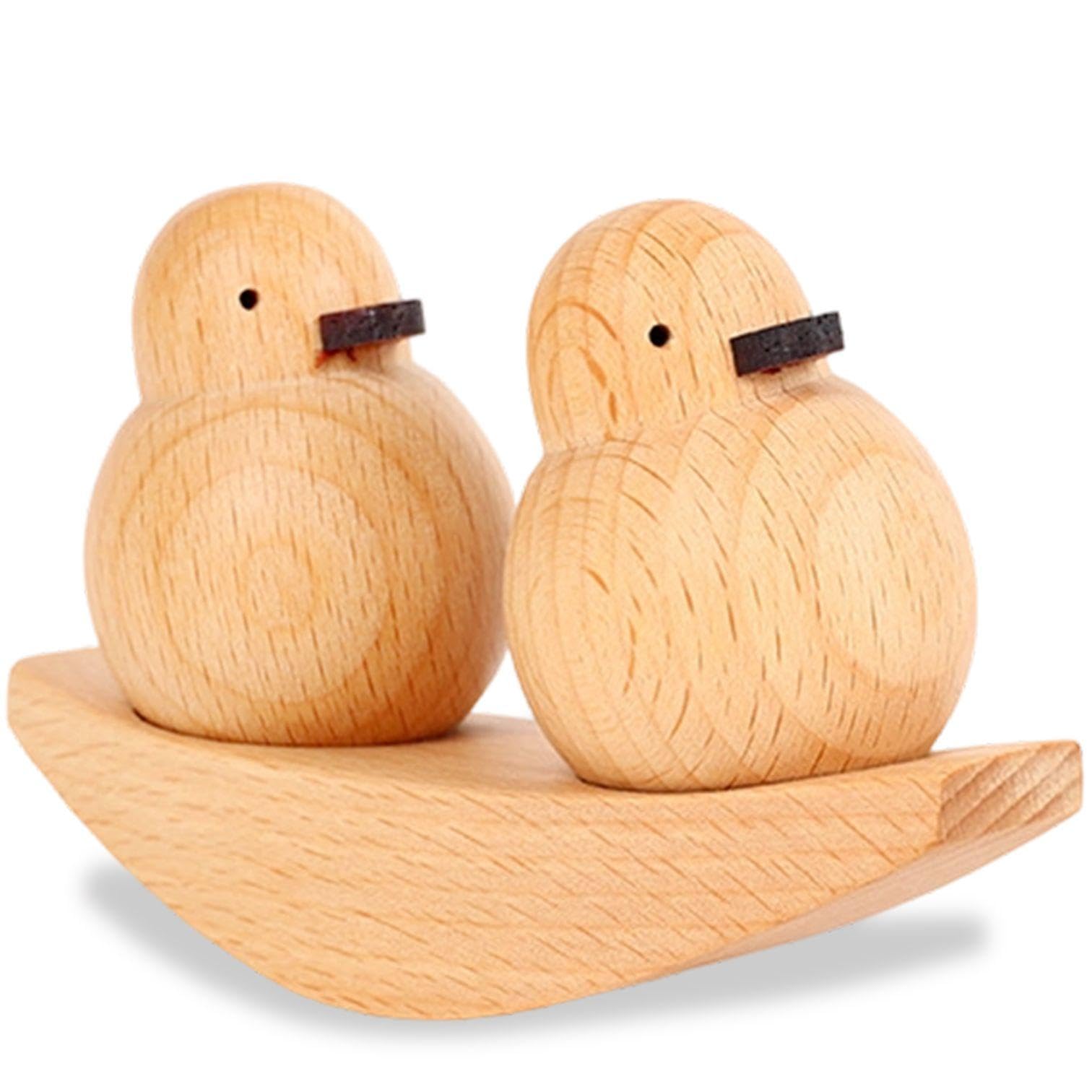 Ejufns Log Color 1 Set Of Wooden Swinging Duckling Ornaments, Fun And Funny Gifts, Creative Couple Ornaments, 3D Duck Woodcarving, Suitable For Family, Lovers, And Friends.