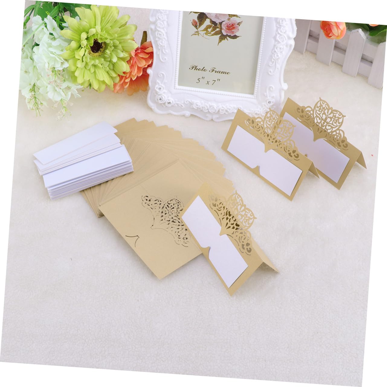 PRETYZOOM 150 Stk Tischkarte visitenkarten halterung hochzeitsdeko Tischdekoration Partyzubehör hochzeitseinladung Blumenkarte hohl geschnitten Namenskarte für den Hochzeitstisch Golden