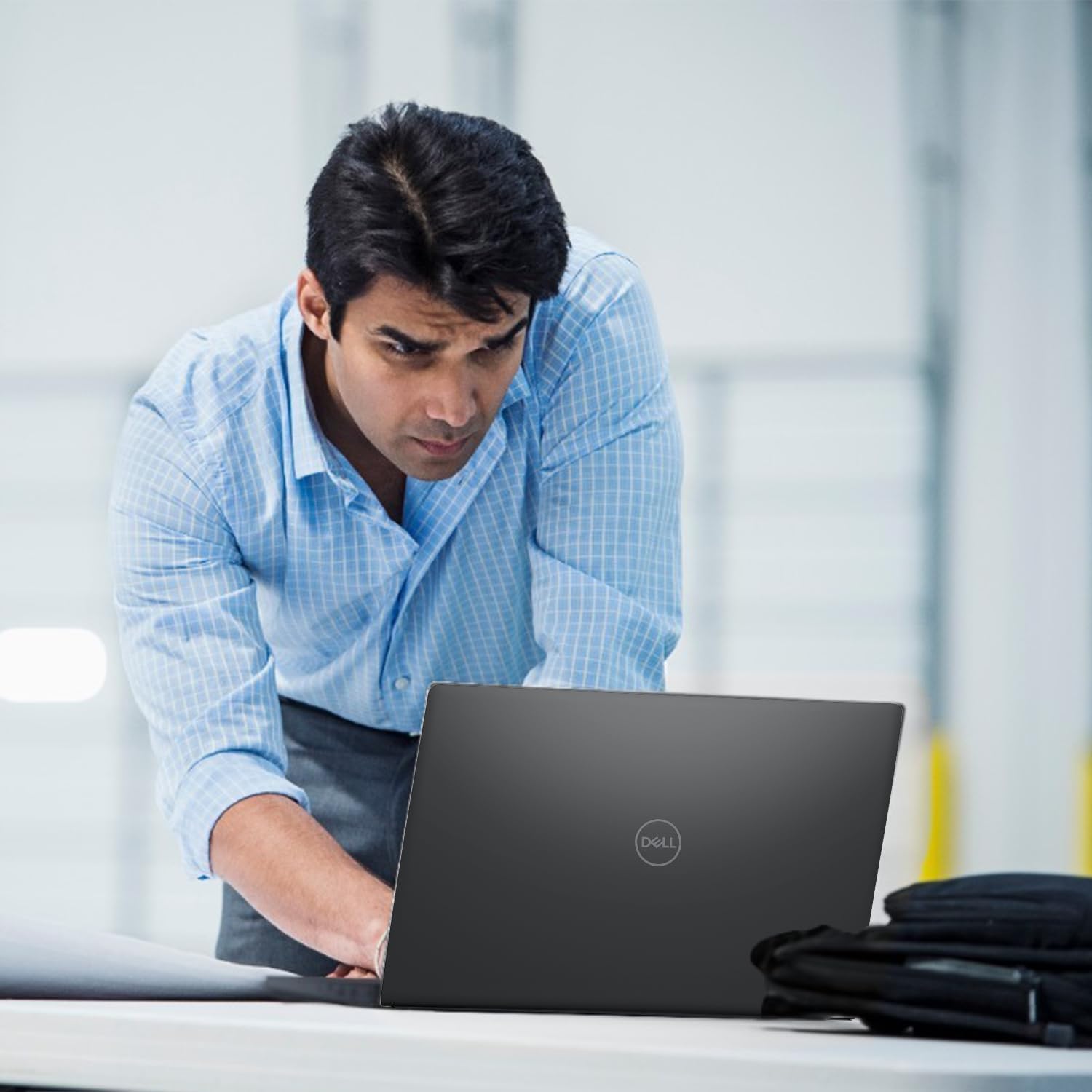 Dell Inspiron 15 3520 - Computadora Portátil Con Pantalla Táctil FHD De 15.6 Pulgadas, 8 GB De RAM, SSD PCIe De 512 GB, Intel Core I5-1135G7 De 4 Núcleos, Teclado Numérico