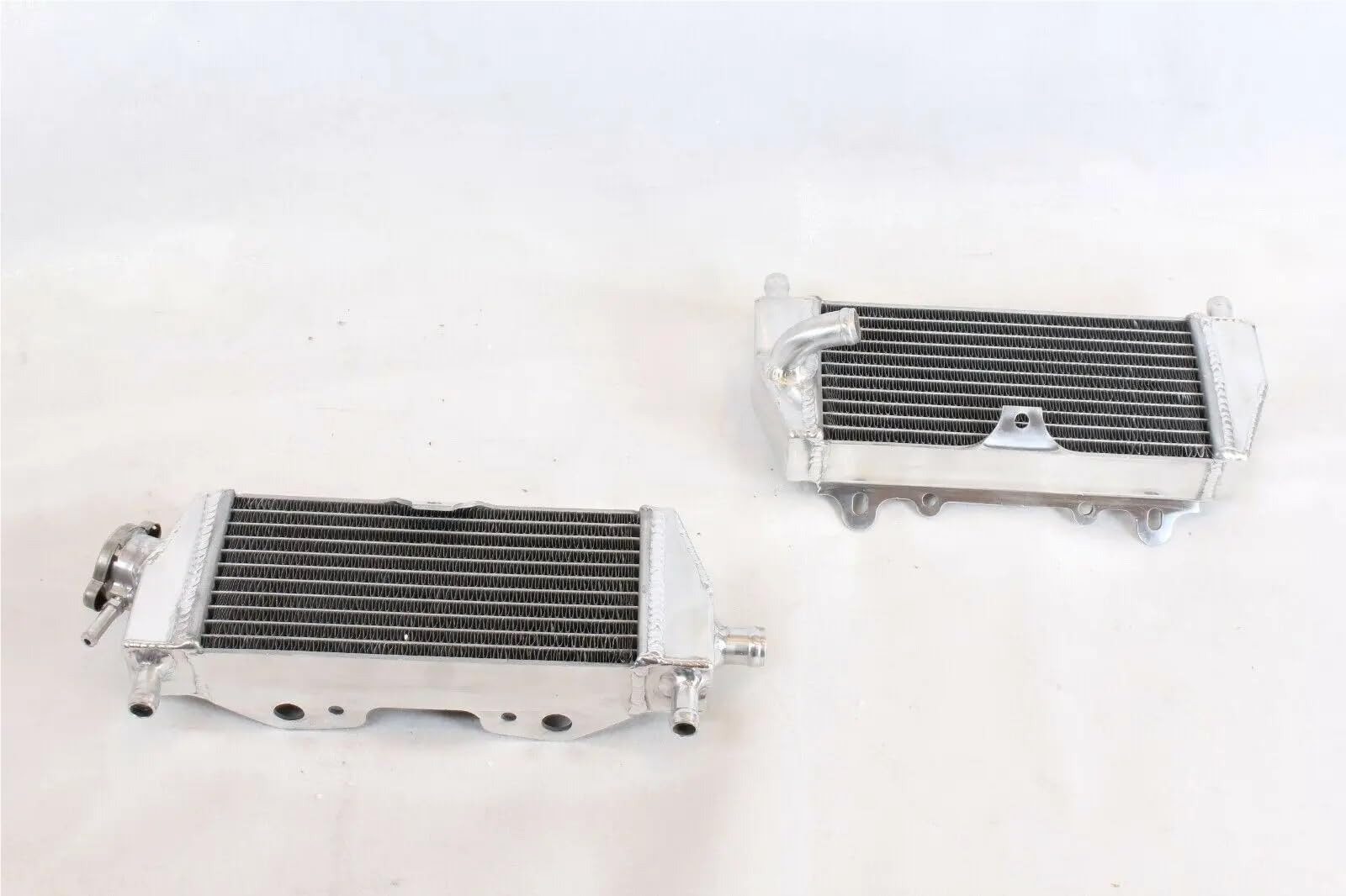 estaw Chłodnicy Pasuje do Kawasaki KX125 KX 125 1994 1995 1996 1997 1998 1999 2000 2001 2002 Aluminiowa chłodnica chłodnicy Chłodzenie płynu chłodzącego Chłodnica
