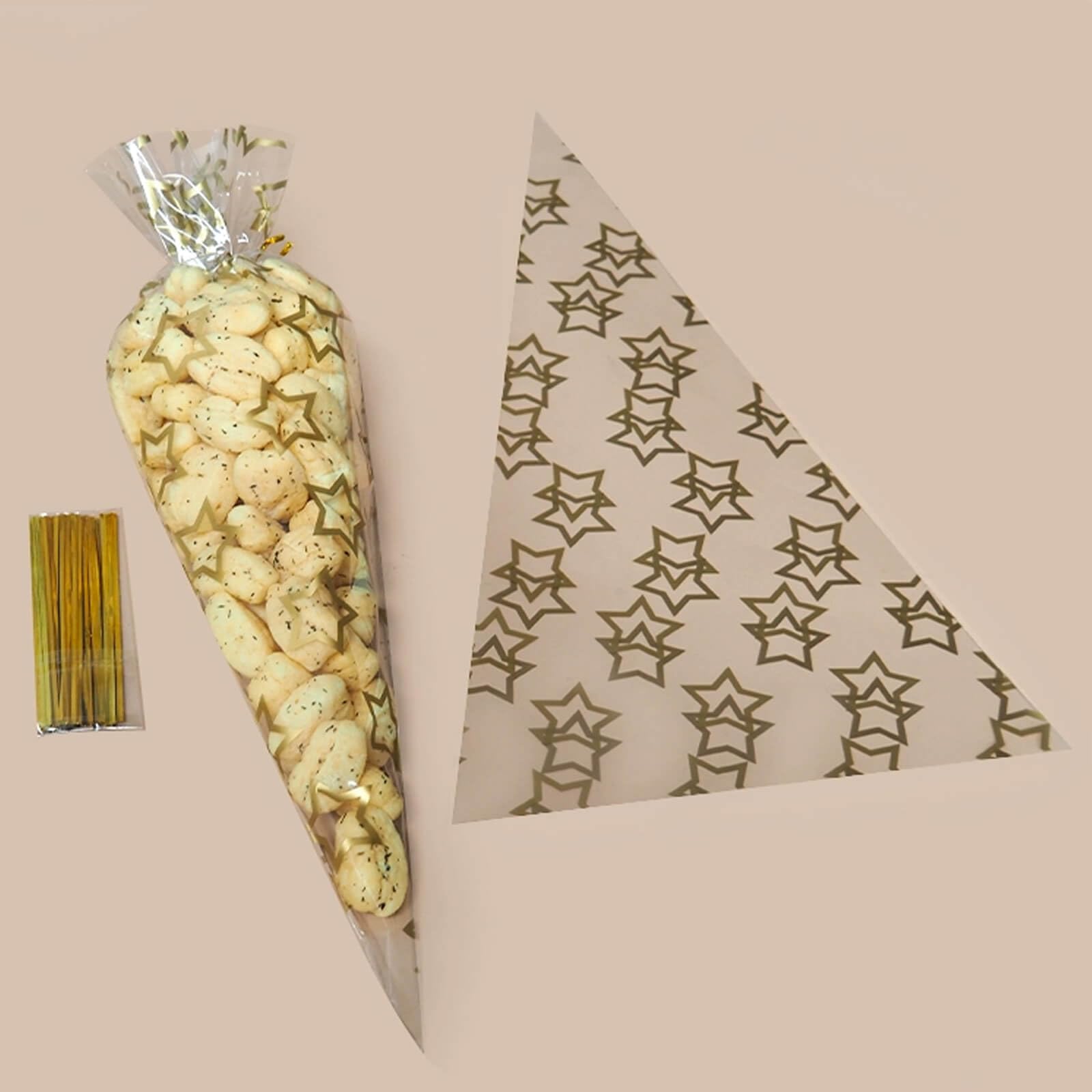 17Γ30cm Sweet Cone Bags and Ties,100 Pcs Hot Chocolate Cones Bag, Triangle Transparent Sweetie Bags for Kids Party, for School Treats, Halloween, Christmas (Gold Stars 17 * 30)