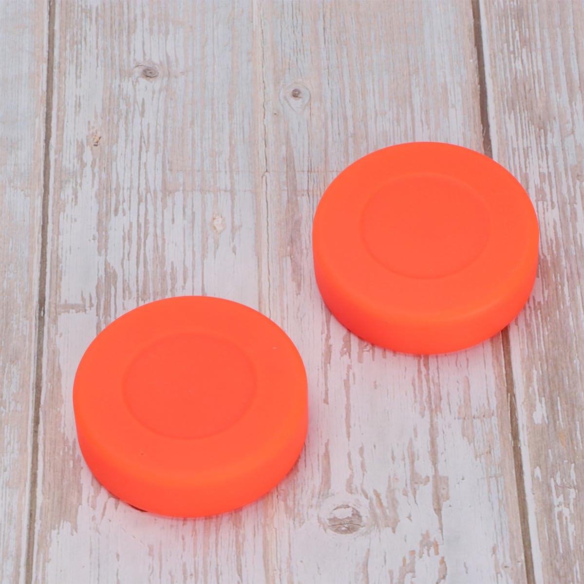 12 Discos de Hockey sobre Hielo de Goma Dureza Ajustable y Superficie Mate para Hockey Callejero y Patines, Color Naranja, Textura Densa y Buena Resiliencia