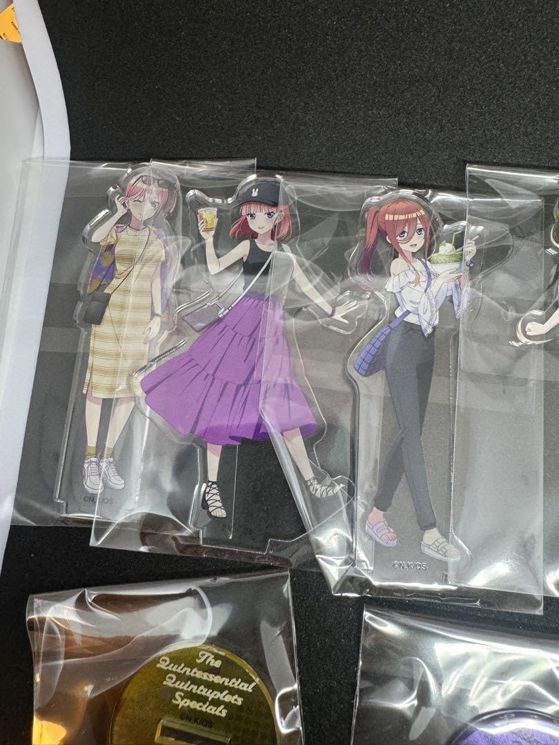 Amazon.co.jp: 五等分の花嫁 セブンイレブン アクリルスタンド : おもちゃ