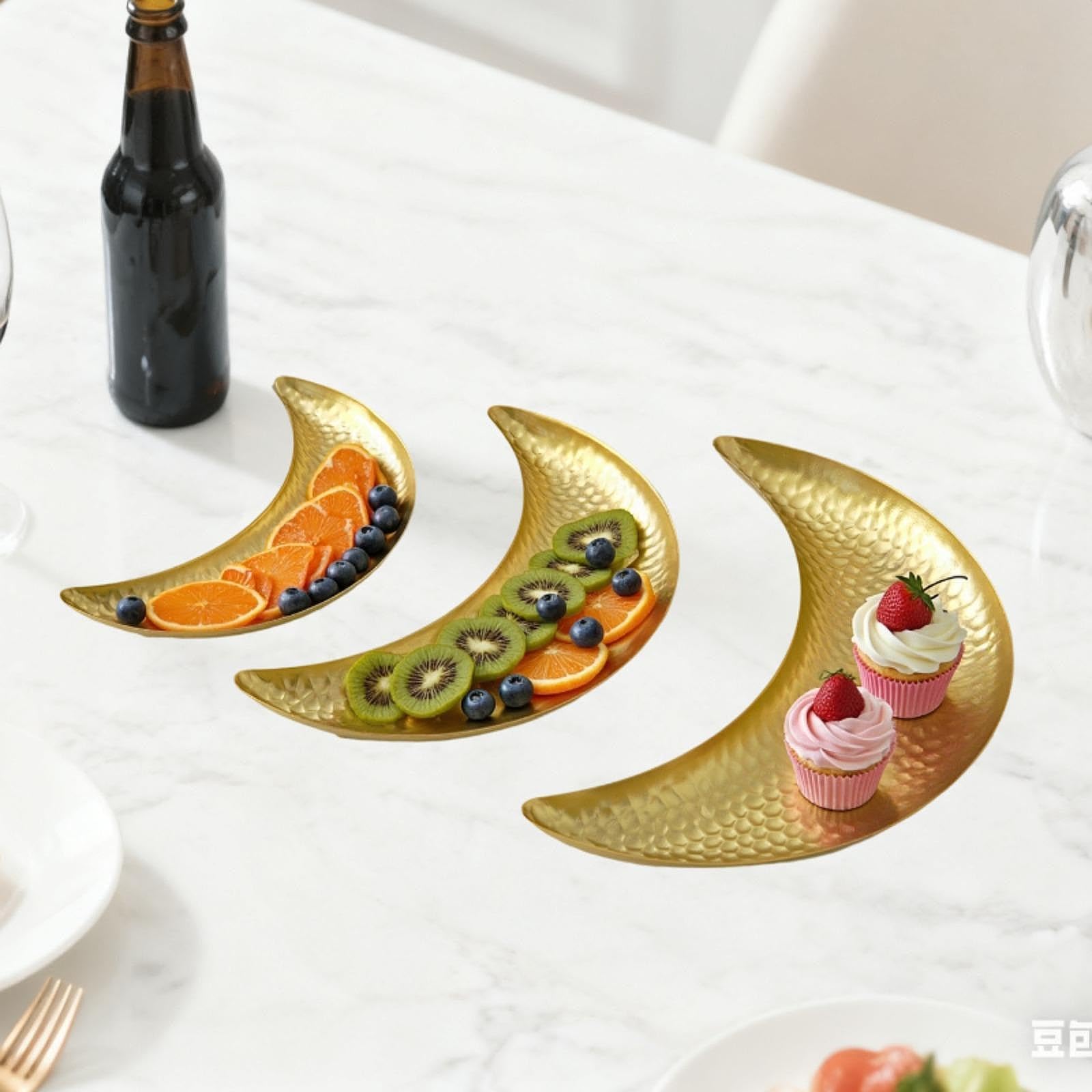 Plateaux de Service En Métal En Forme (3 Pièces) pour Fruits, Fromages et Autres Amuse-gueules.