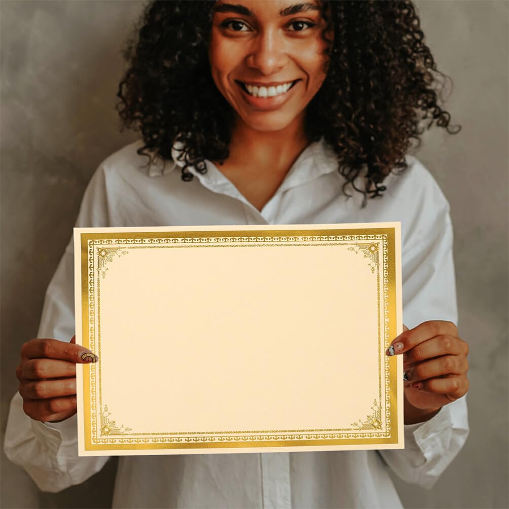 Baluue 35 Stück Urkundenpapier mit Glatter Oberfläche Dickes Zertifikatspapier aus Papier in Gold für Abschlussstimmung und Akademische Auszeichnungen