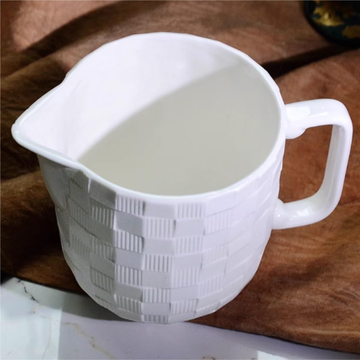 Salsa per condimento per insalata Nordic Semplice Piccola Griglia Lattina di latte in ceramica bianca Tazza di latte Caffè Europeo Tazza di latte Salsiera per Cucina Ristorante