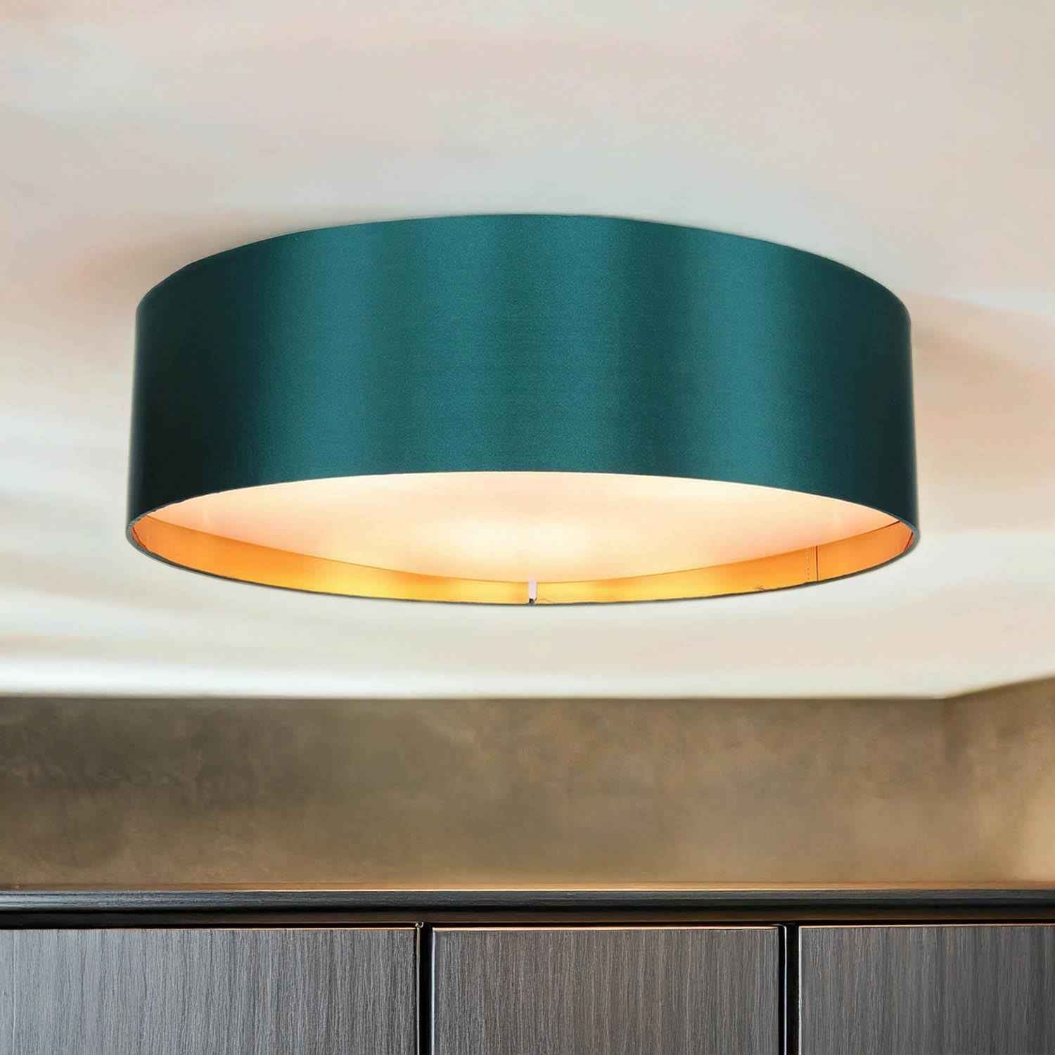 Licht-Erlebnisse Runde Deckenleuchte VALASCO Grün Gold Stoffschirm Ø60cm 3-flammig E27 dekorative Deckenlampe Wohnzimmer Esszimmer
